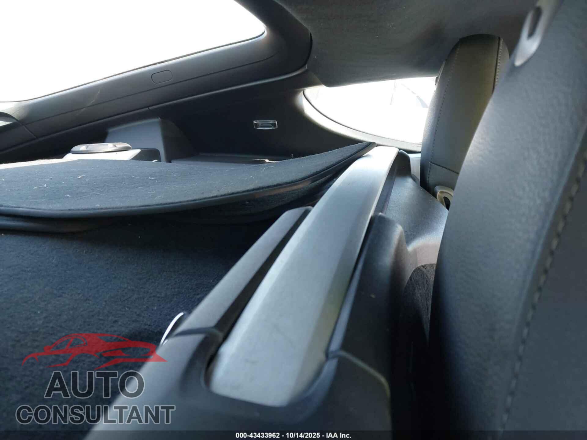 PORSCHE CAYMAN 2015 - WP0AB2A88FK184339