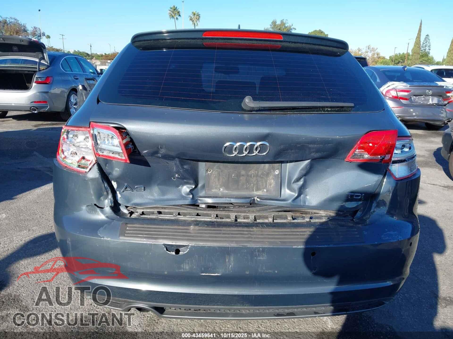 AUDI A3 2012 - WAUKJAFM6CA140295