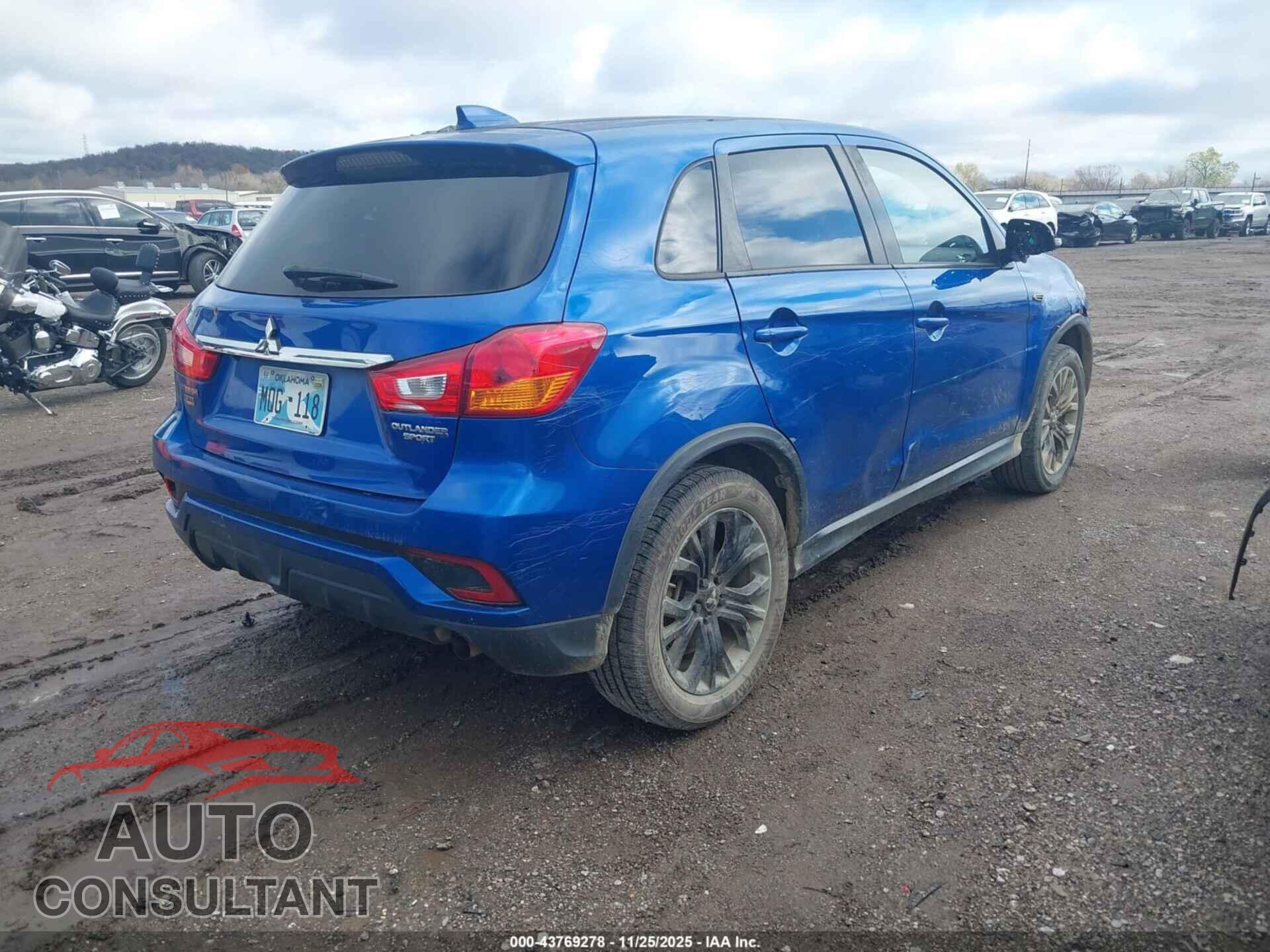 MITSUBISHI OUTLANDER 2020 - JA4AD2A30LZ003875