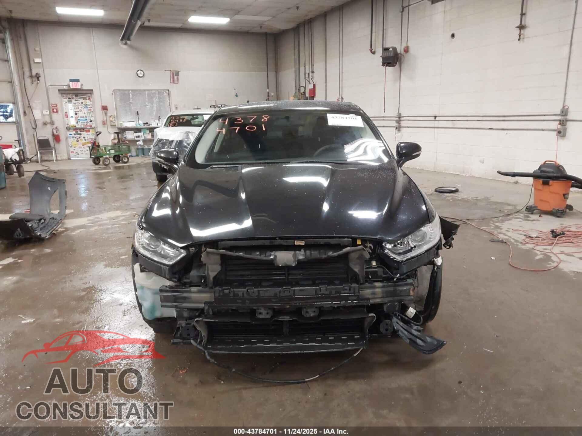 FORD FUSION 2013 - 3FA6P0H79DR280505