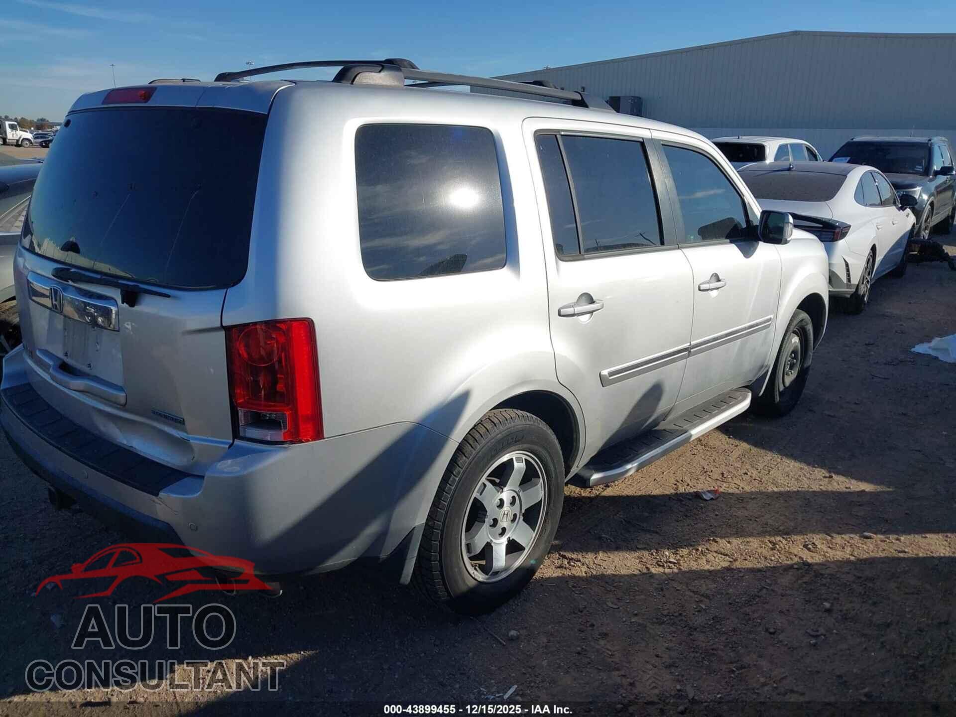 HONDA PILOT 2009 - 5FNYF389X9B013178