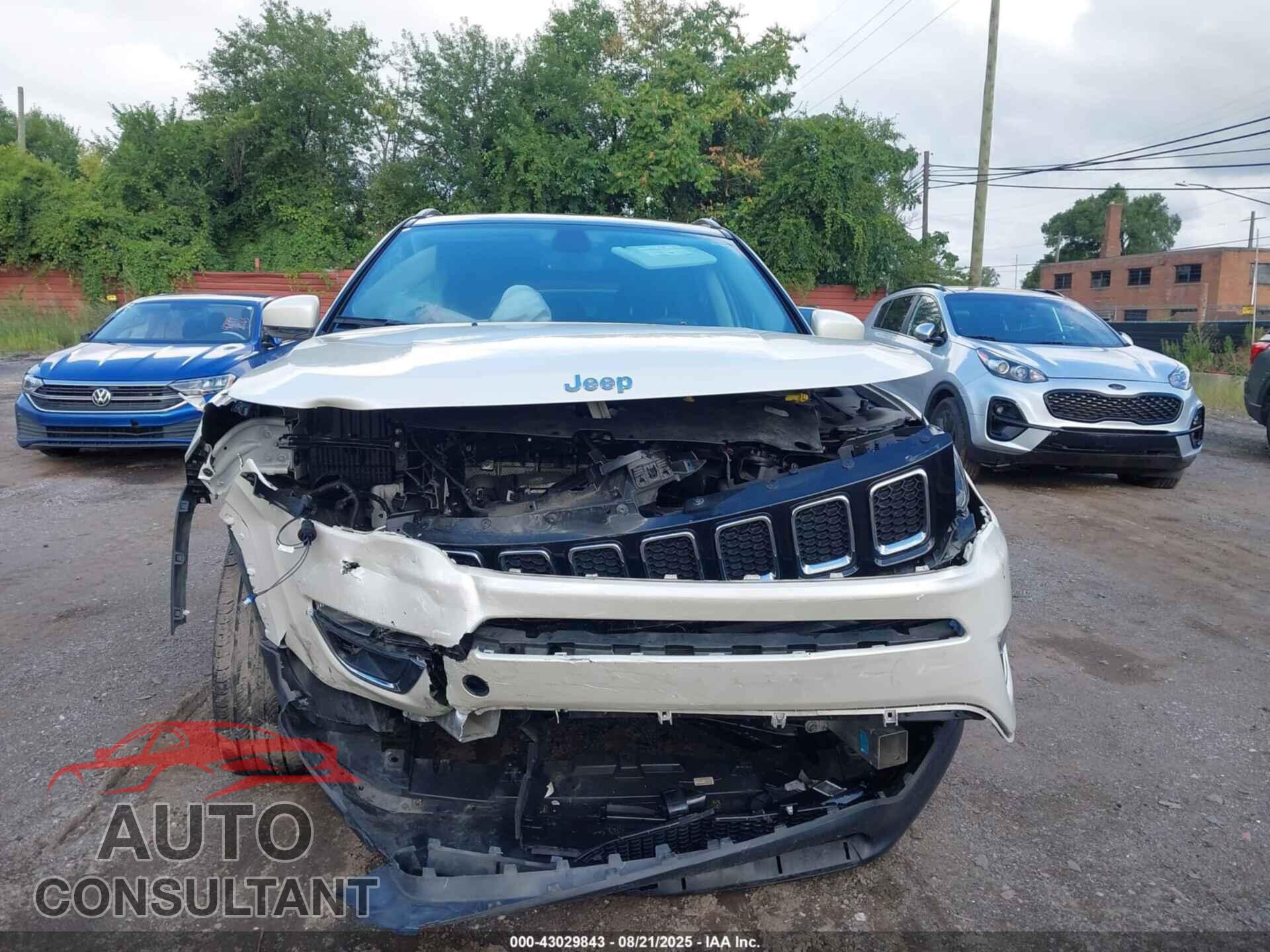 JEEP COMPASS 2019 - 3C4NJDCB9KT672751