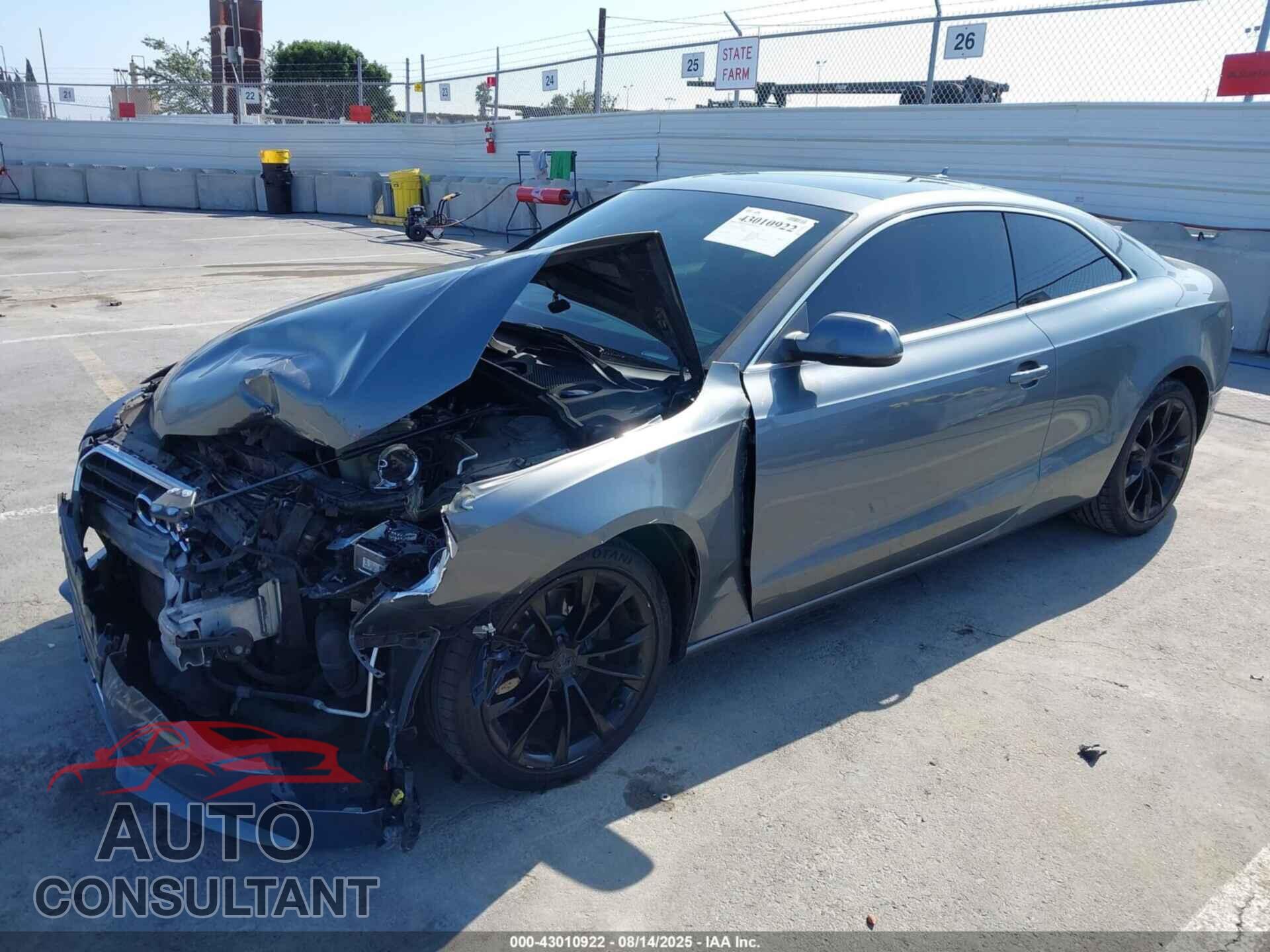 AUDI A5 2013 - WAULFAFR8DA035440