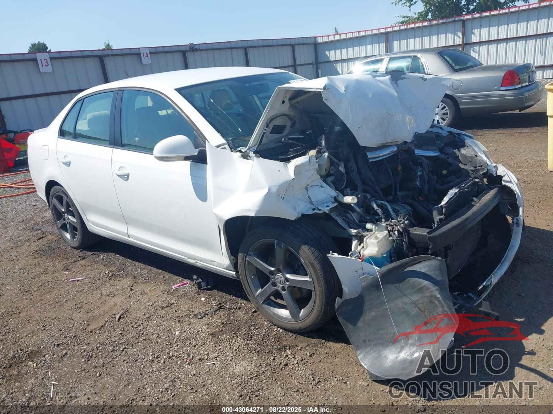 VOLKSWAGEN JETTA 2009 - 3VWJZ71K89M154742
