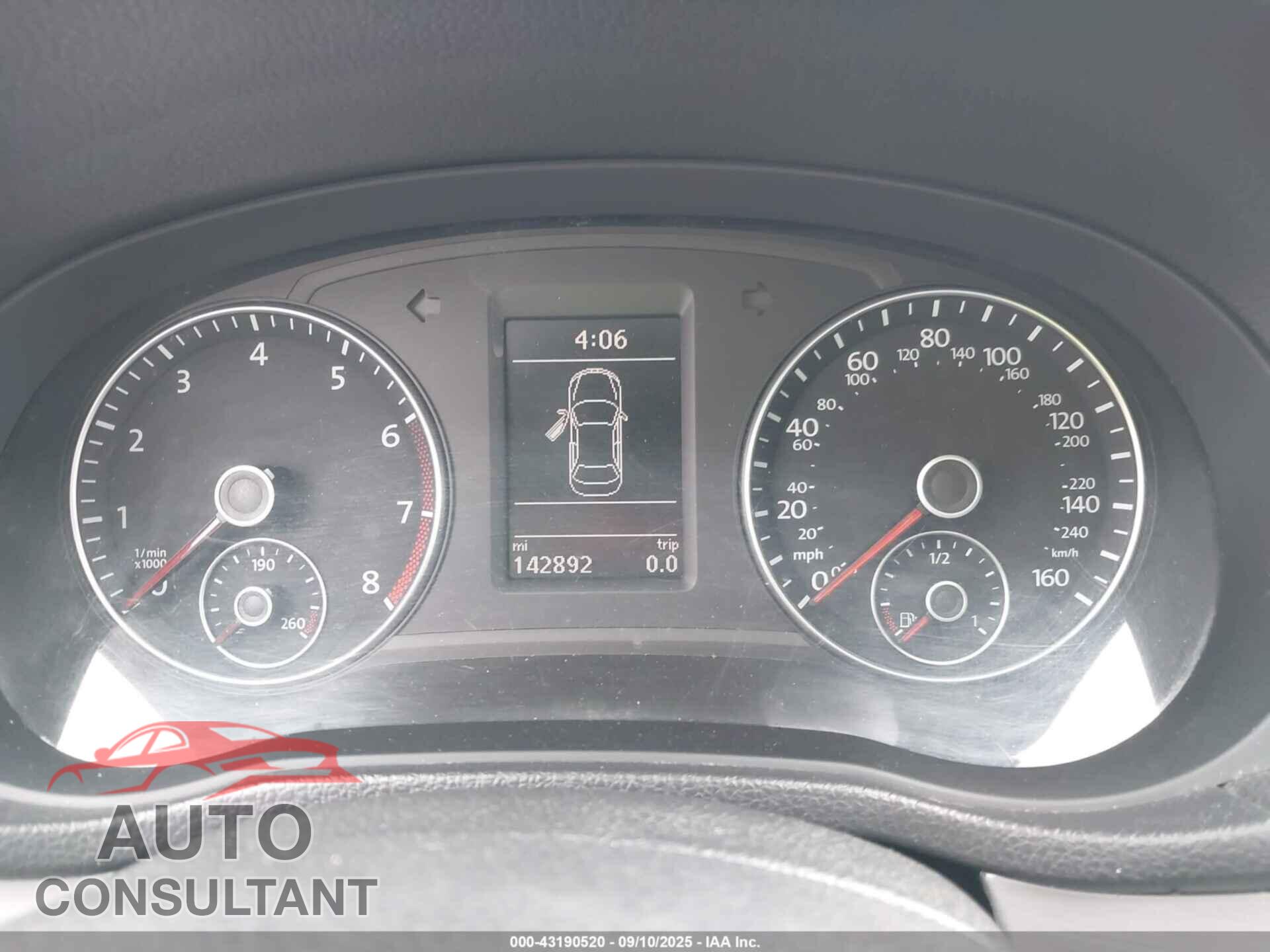 VOLKSWAGEN PASSAT 2013 - 1VWCM7A35DC082327