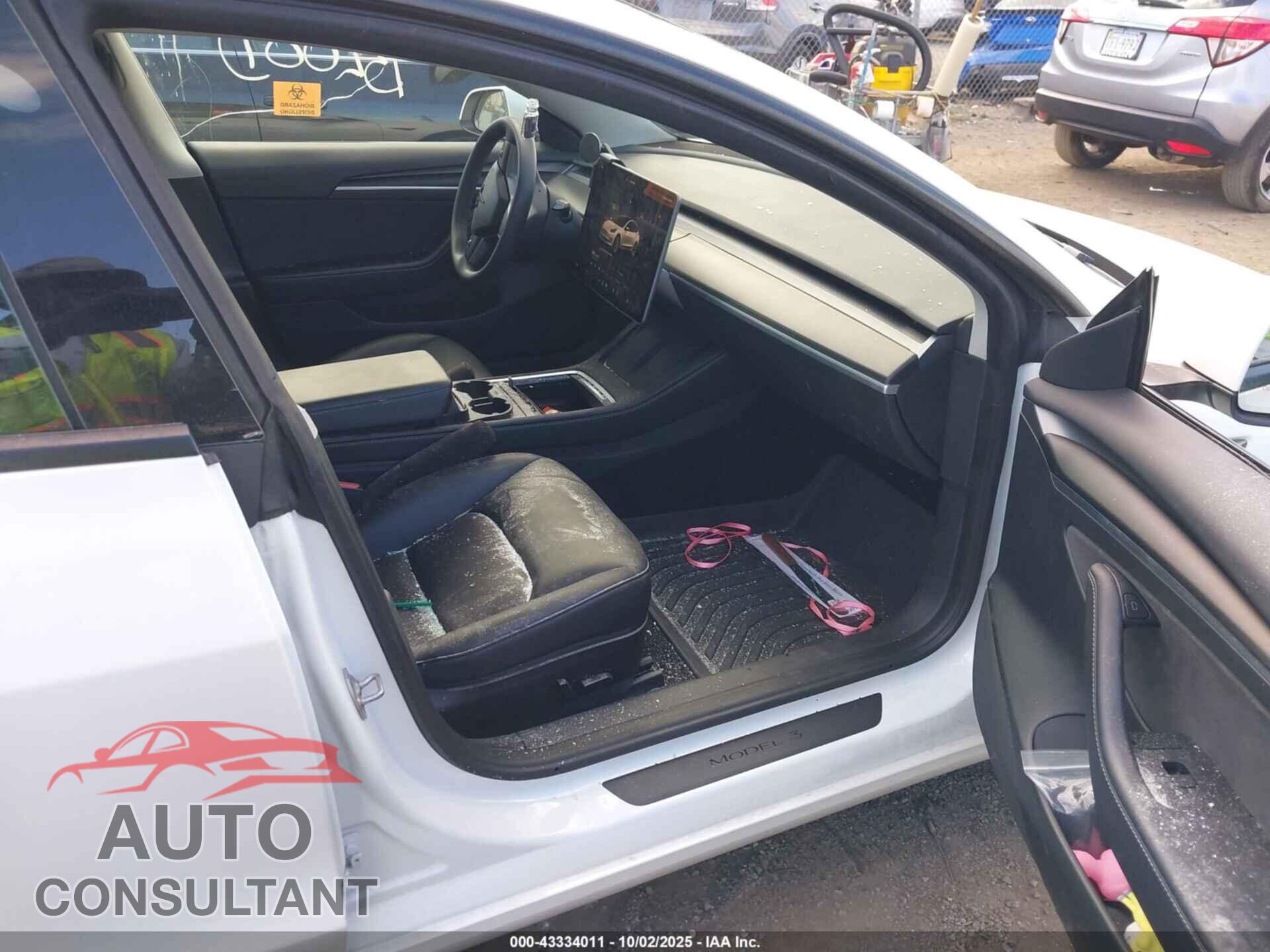 TESLA MODEL 3 2023 - 5YJ3E1EA1PF492555