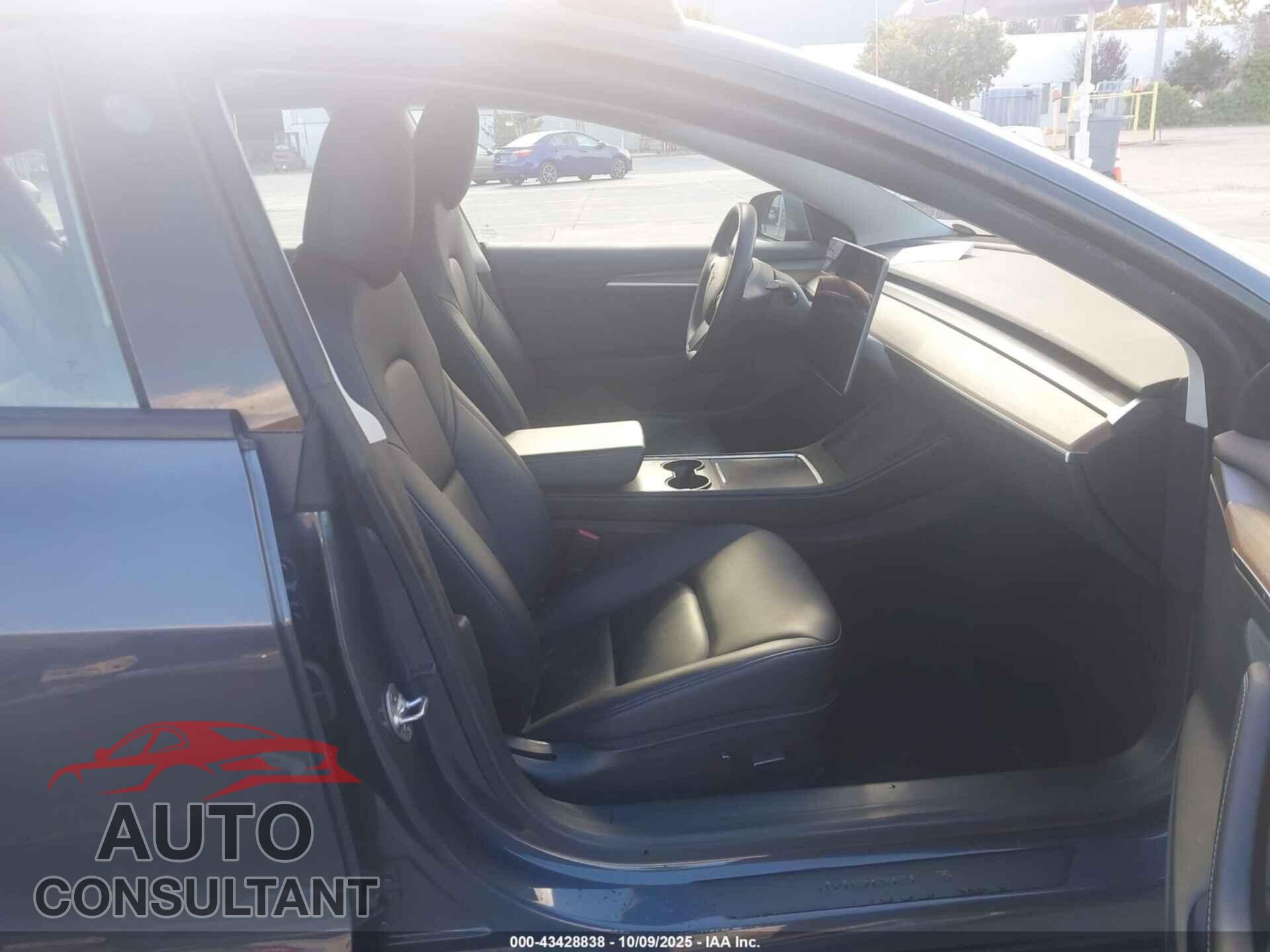 TESLA MODEL 3 2022 - 5YJ3E1EB4NF241681