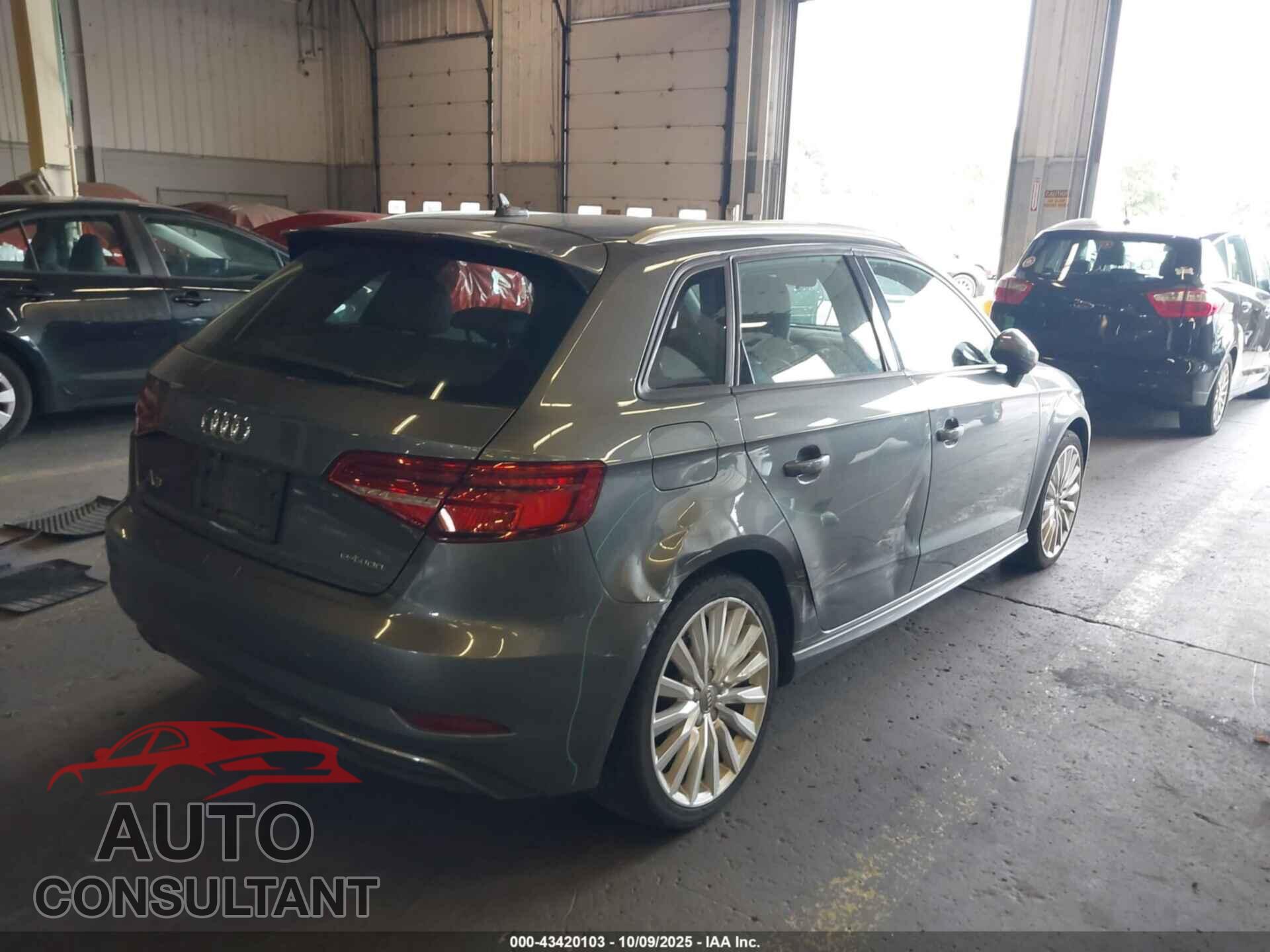 AUDI A3 E-TRON 2017 - WAUUPBFF1HA076396
