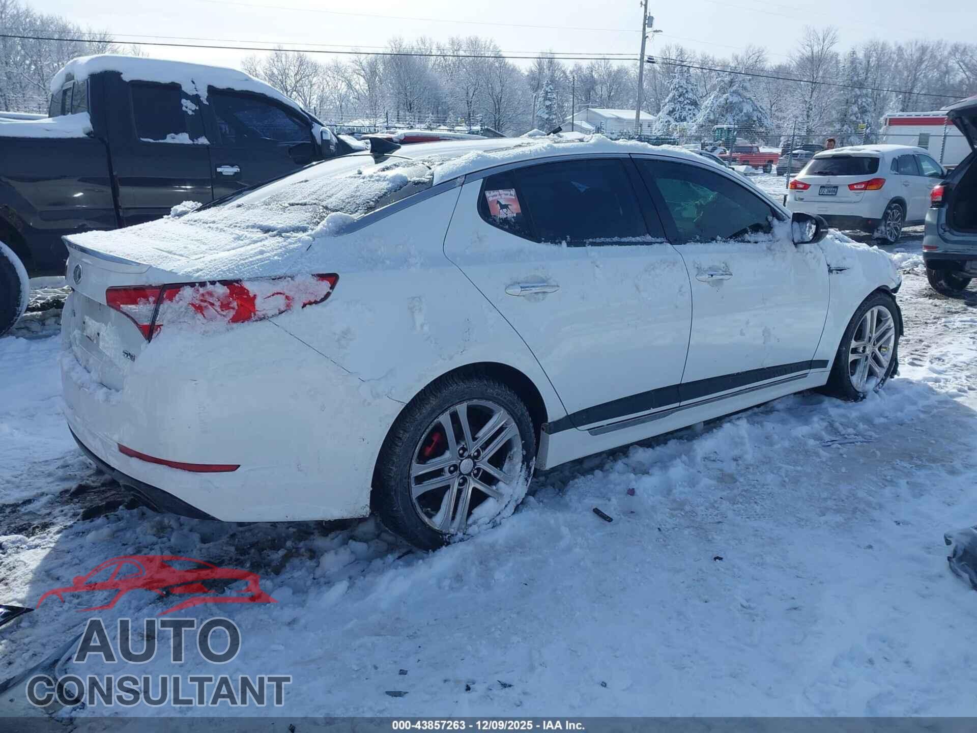 KIA OPTIMA 2013 - 5XXGR4A68DG228055