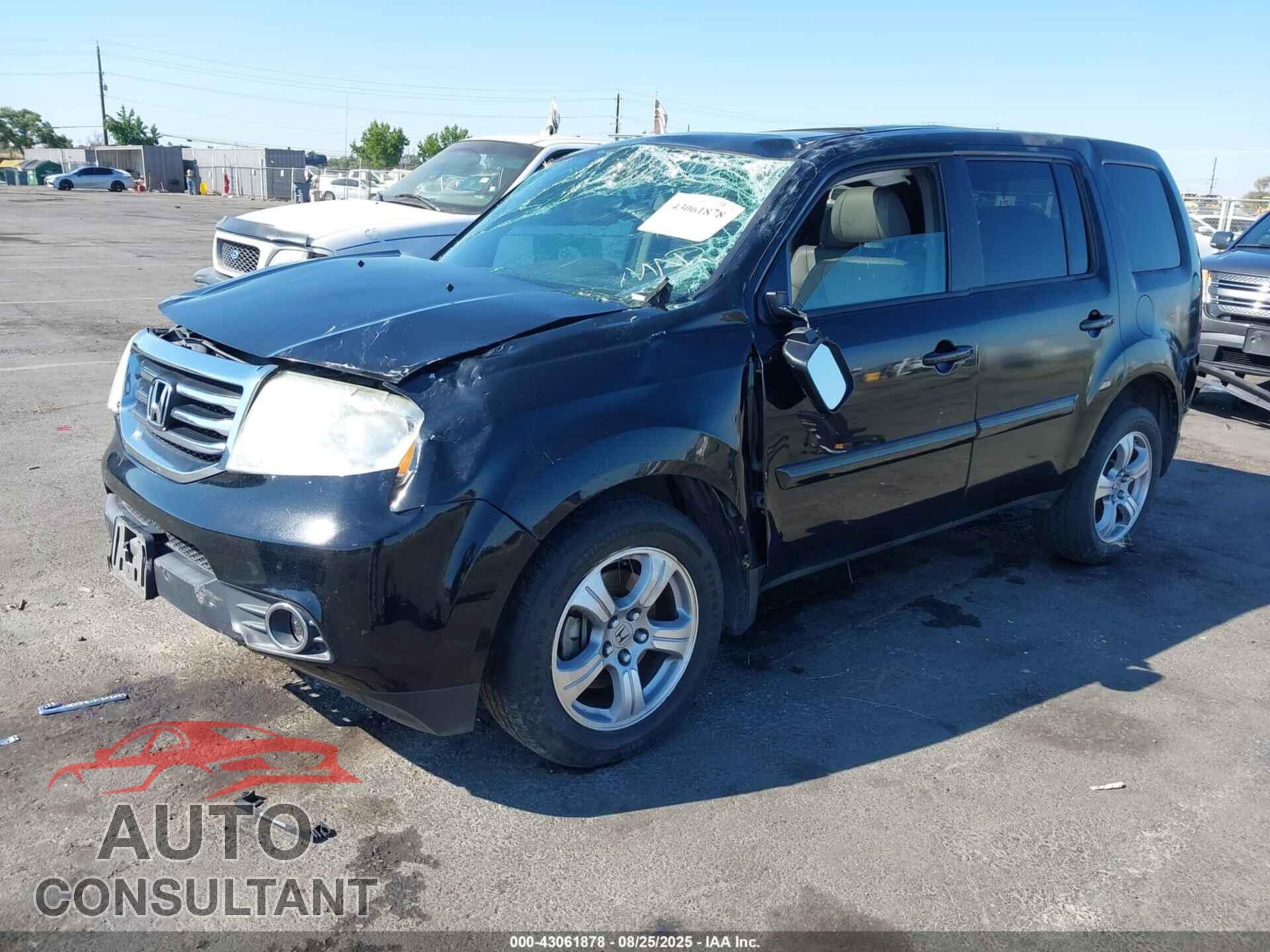 HONDA PILOT 2013 - 5FNYF4H52DB011386