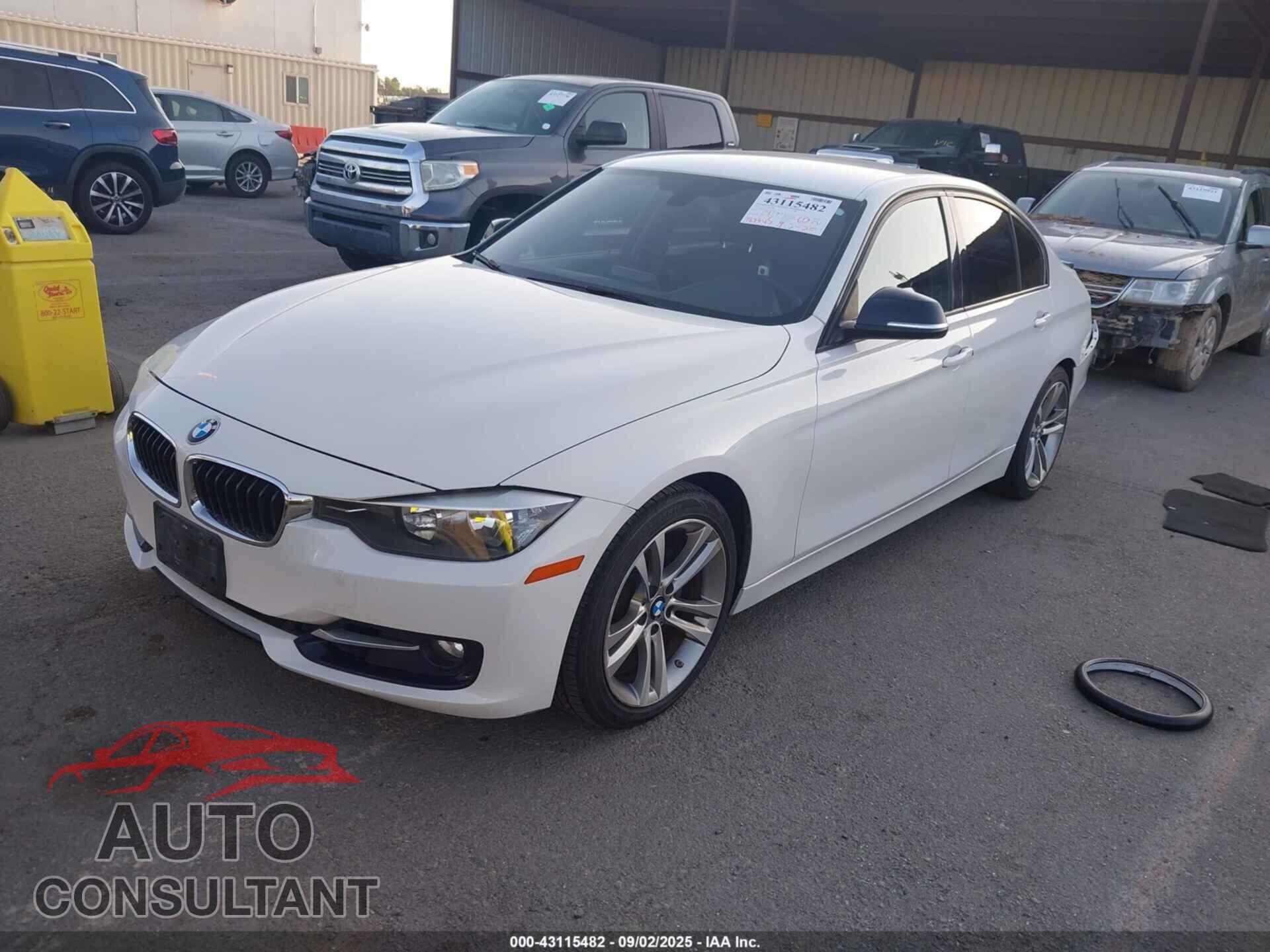 BMW 328I 2013 - WBA3C1C50DF443573