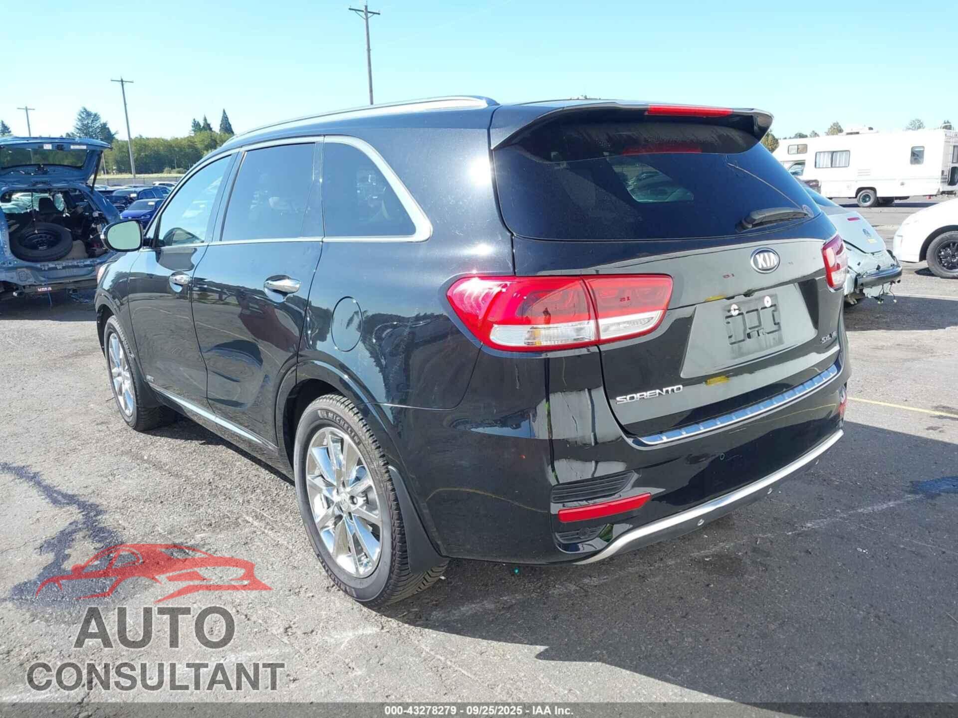 KIA SORENTO 2017 - 5XYPKDA55HG304165