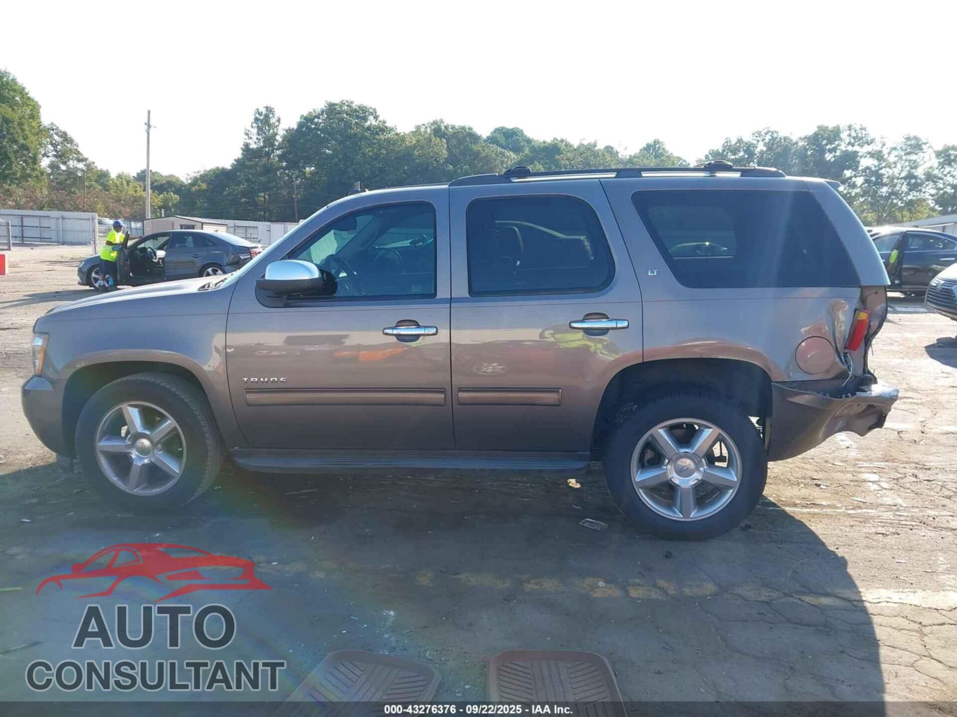 CHEVROLET TAHOE 2011 - 1GNSCBE0XBR242563