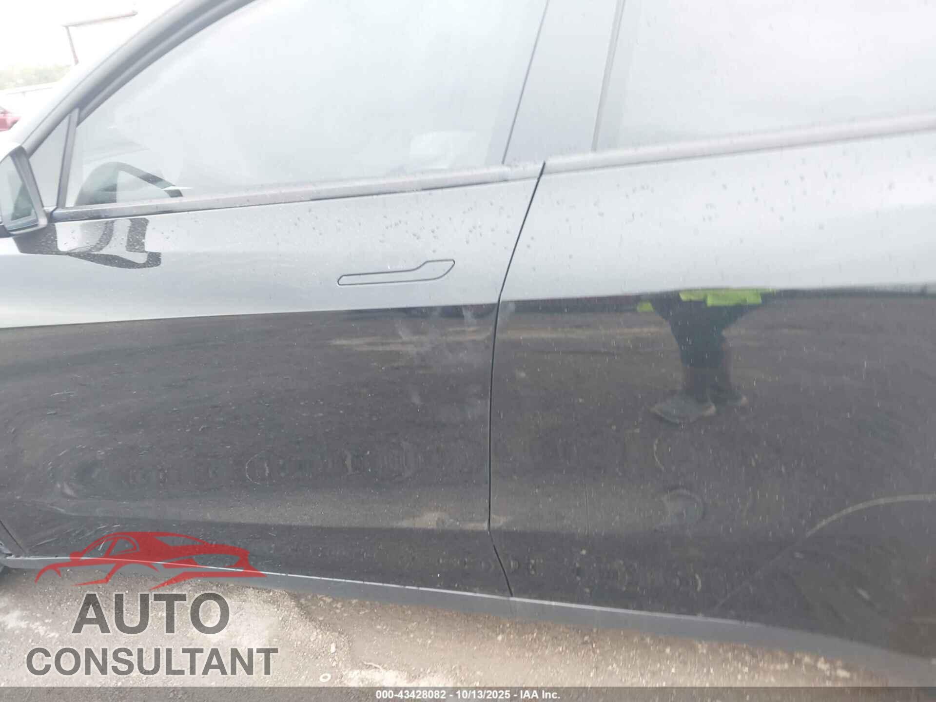 TESLA MODEL Y 2023 - 7SAYGDEF6PF663915