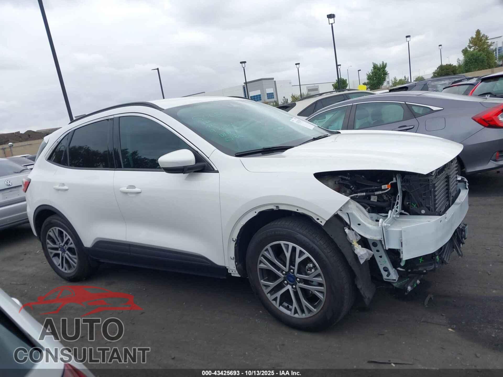 FORD ESCAPE 2020 - 1FMCU0H68LUA57128