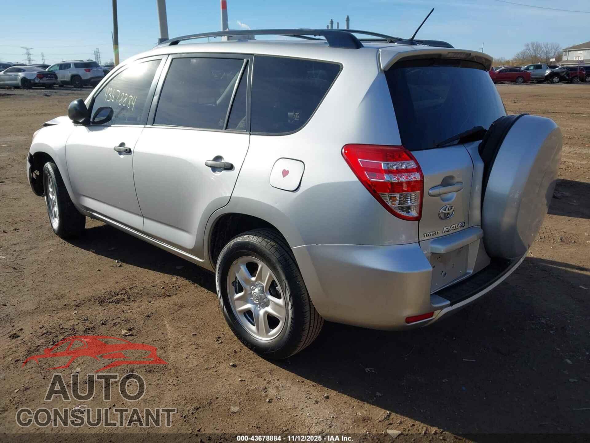 TOYOTA RAV4 2009 - JTMZF33V09D005879