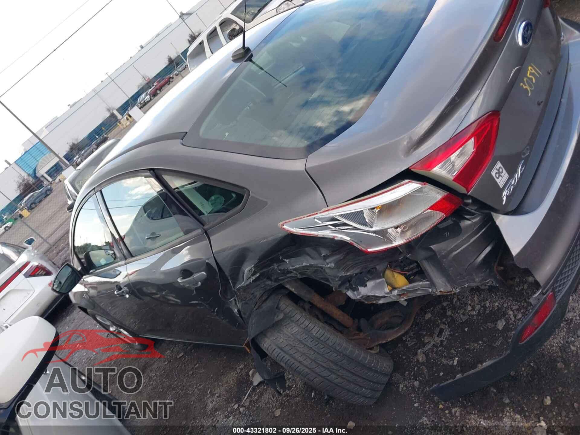 FORD FOCUS 2013 - 1FADP3F21DL137000