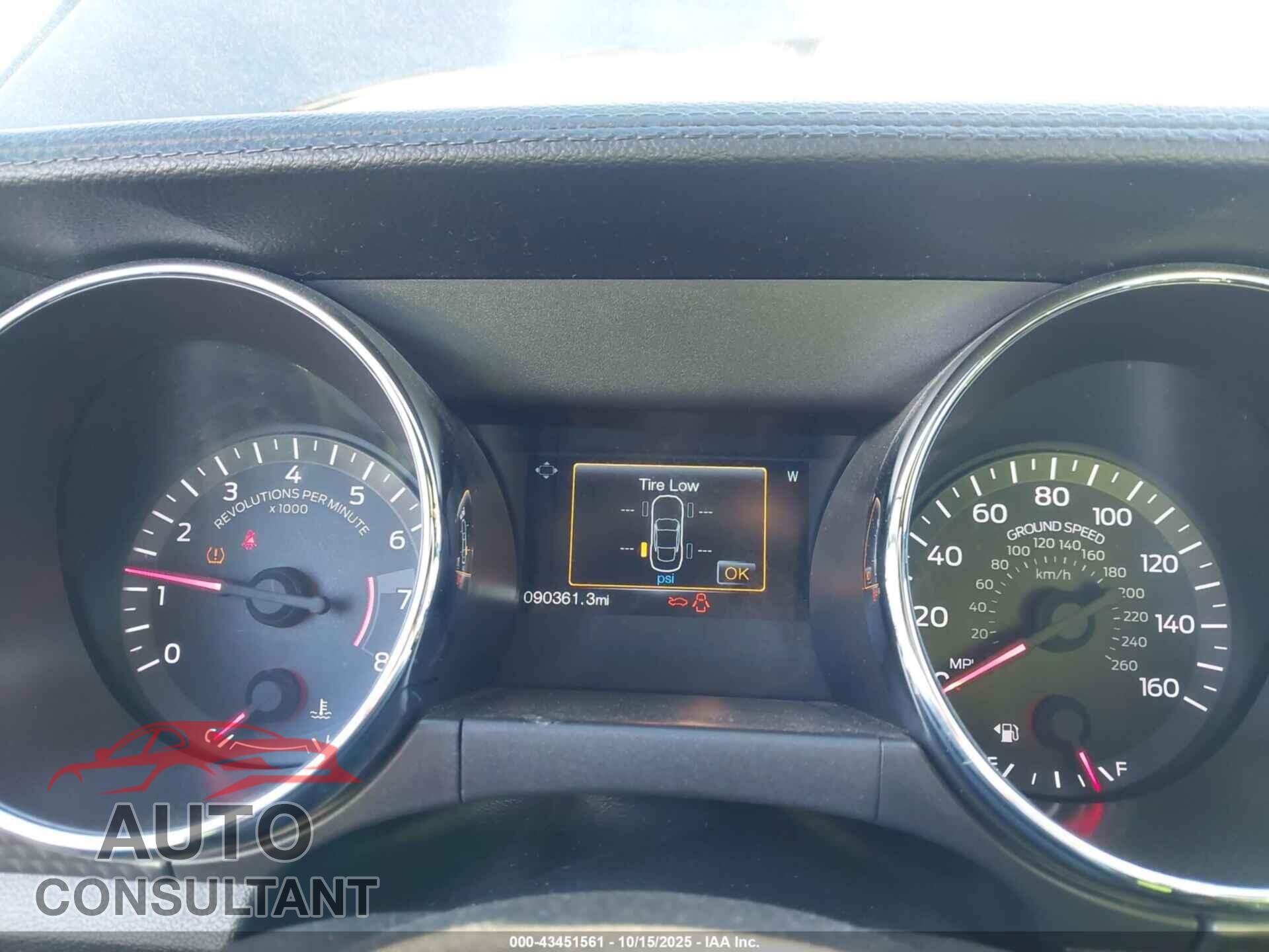 FORD MUSTANG 2015 - 1FA6P8TH4F5397784