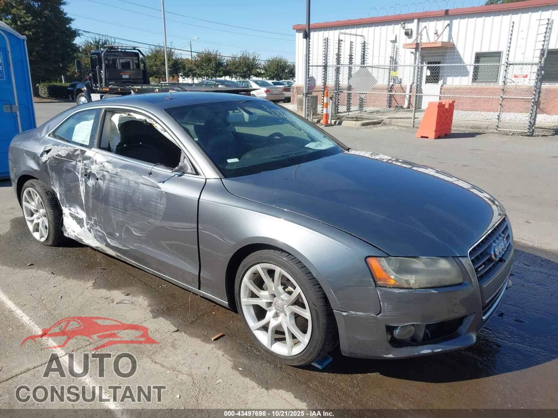 AUDI A5 2012 - WAULFAFR1CA004528