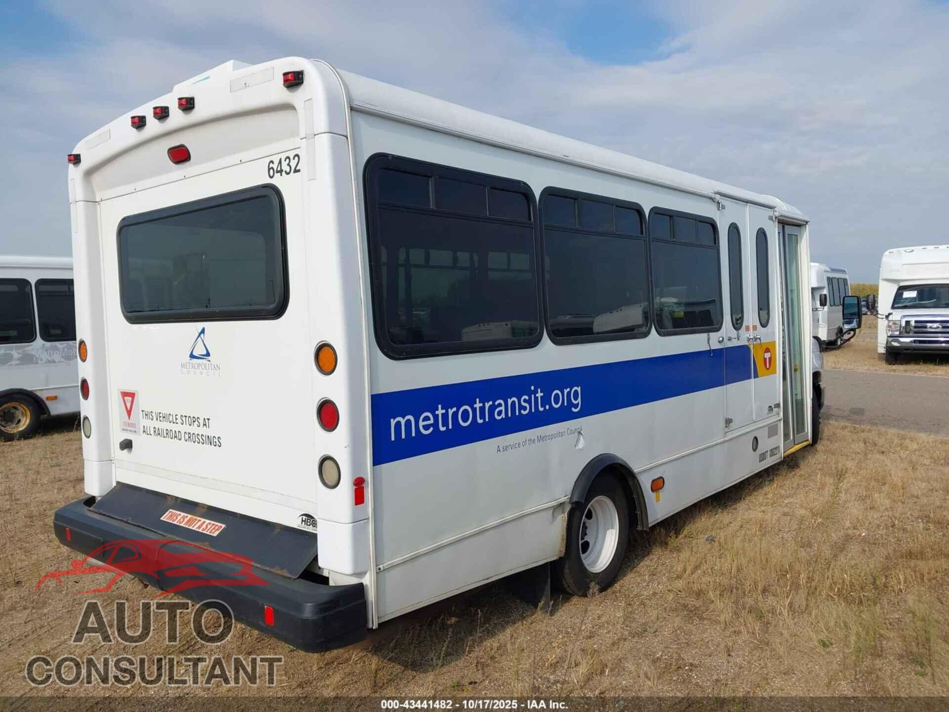 FORD E-450 CUTAWAY 2017 - 1FDFE4FSXHDC77718