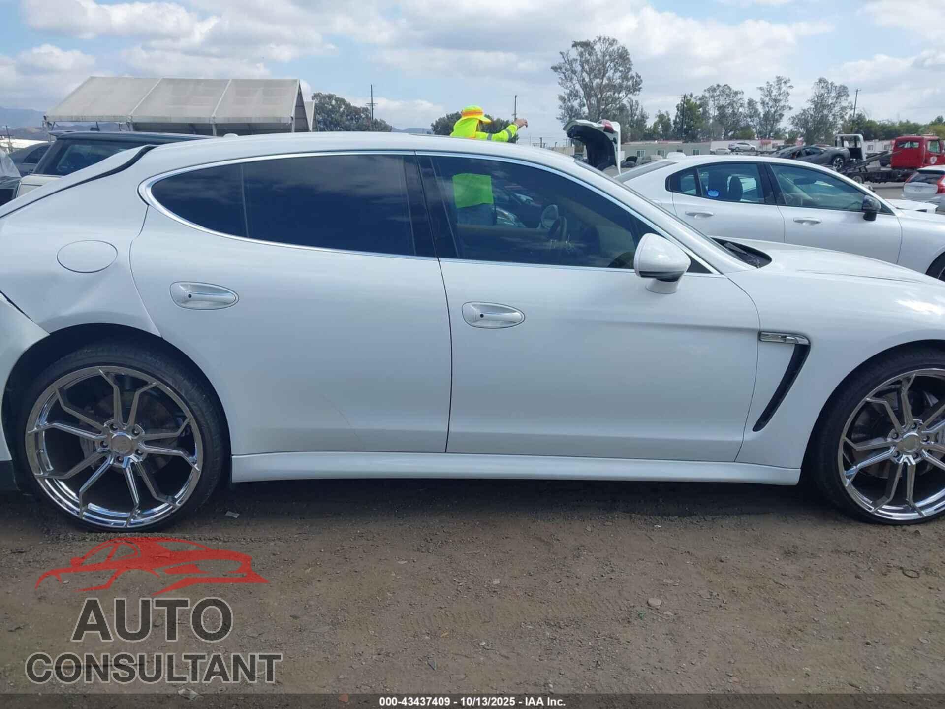 PORSCHE PANAMERA 2013 - WP0AB2A71DL060847