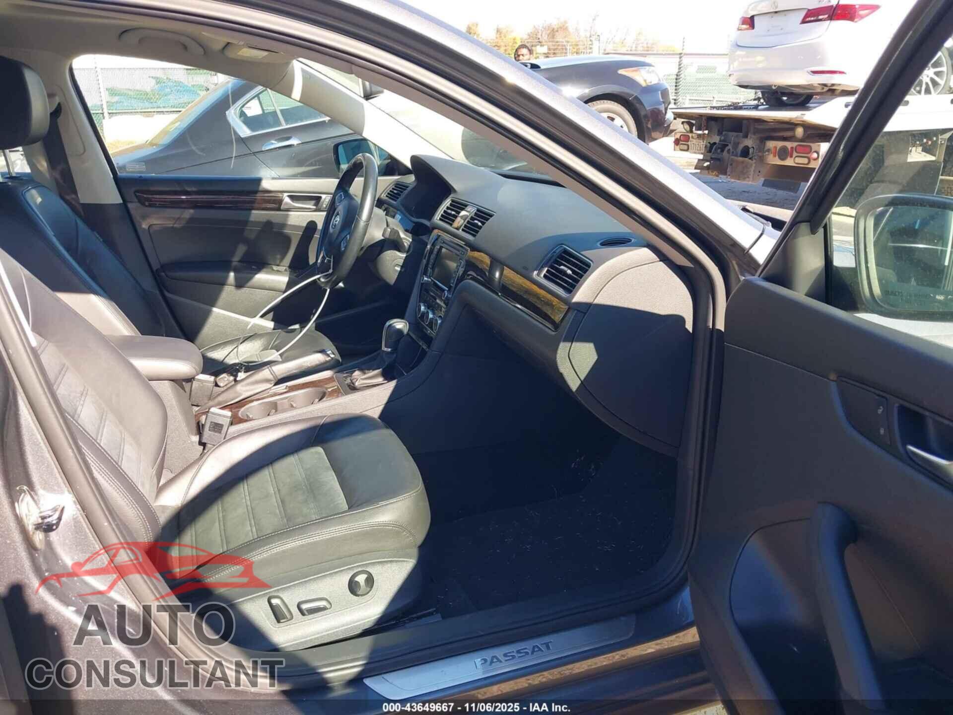 VOLKSWAGEN PASSAT 2014 - 1VWCN7A34EC120581