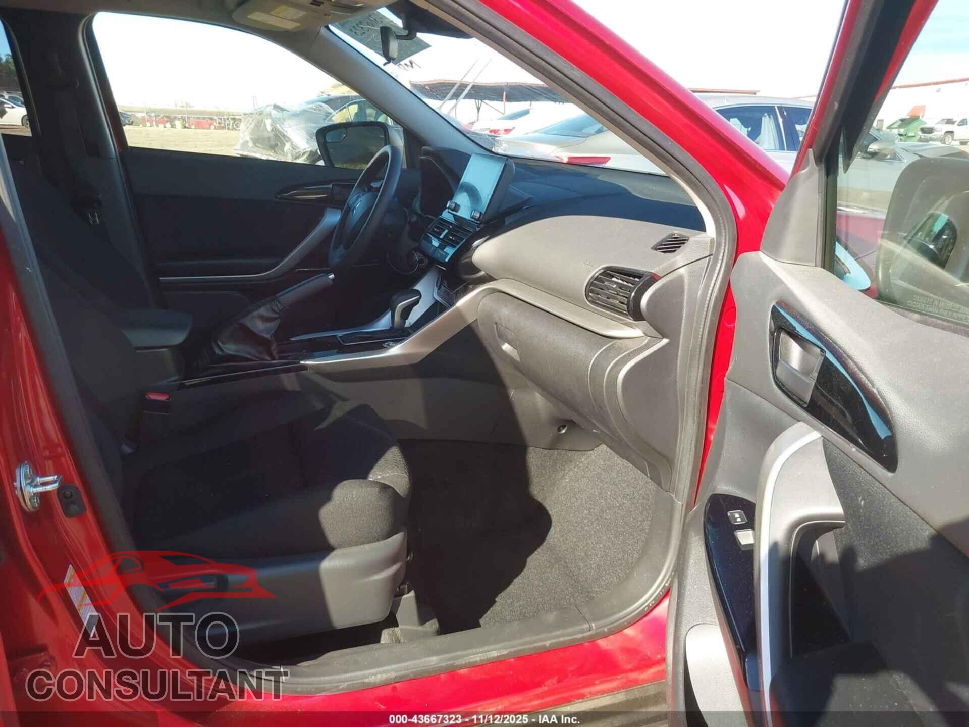 MITSUBISHI ECLIPSE CROSS 2023 - JA4ATVAA4PZ006271