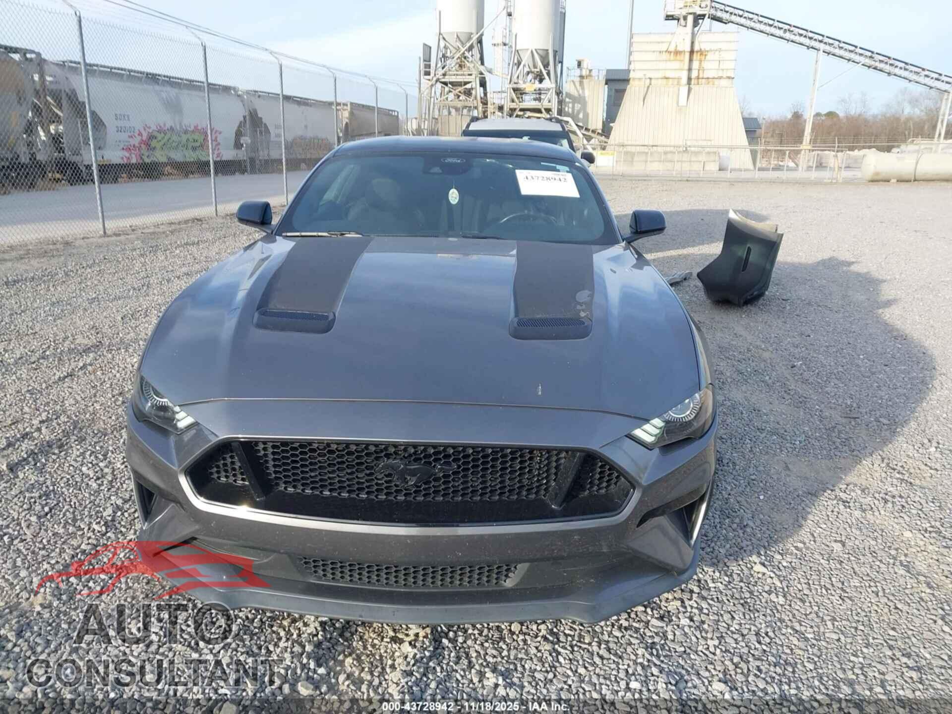 FORD MUSTANG 2021 - 1FA6P8CFXM5141063