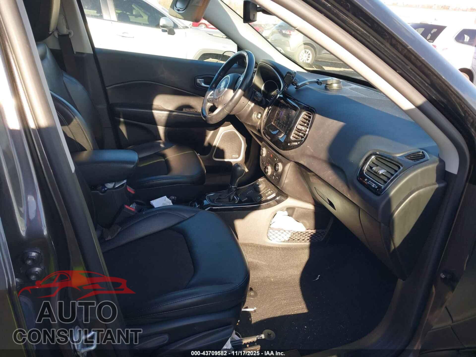 JEEP COMPASS 2021 - 3C4NJDBBXMT603457