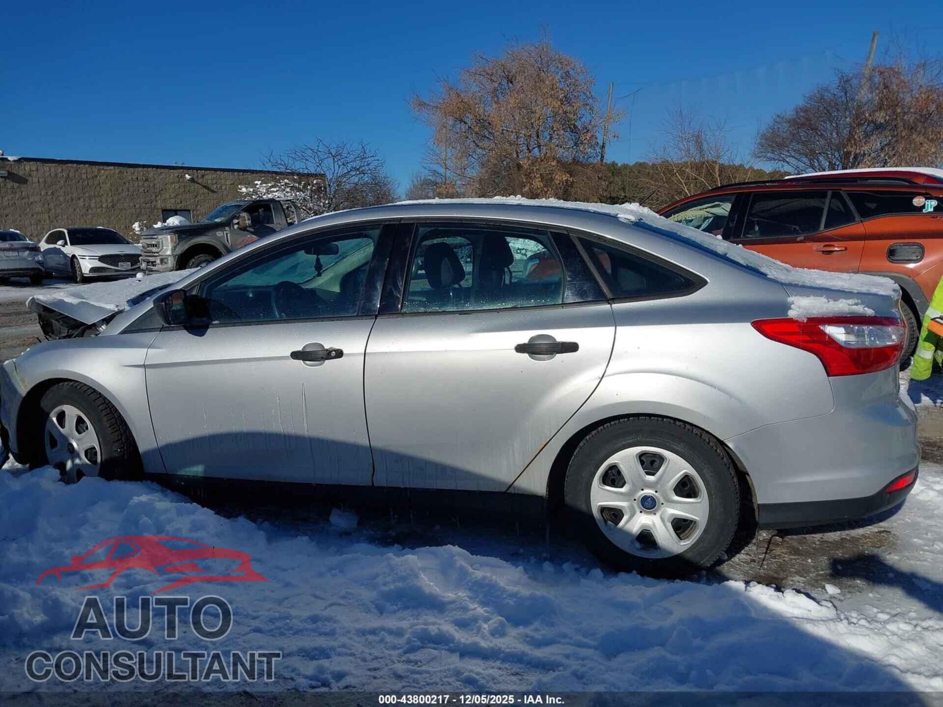 FORD FOCUS 2014 - 1FADP3E26EL150876