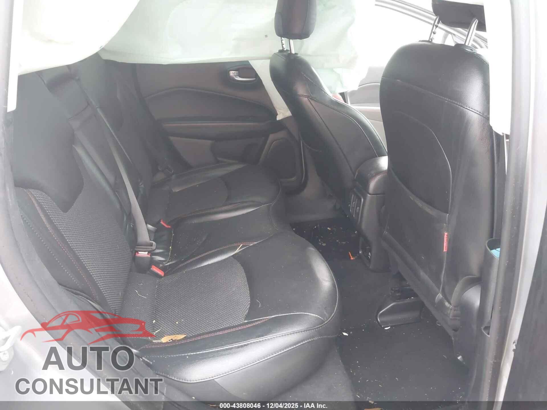 JEEP COMPASS 2019 - 3C4NJDDB8KT671153