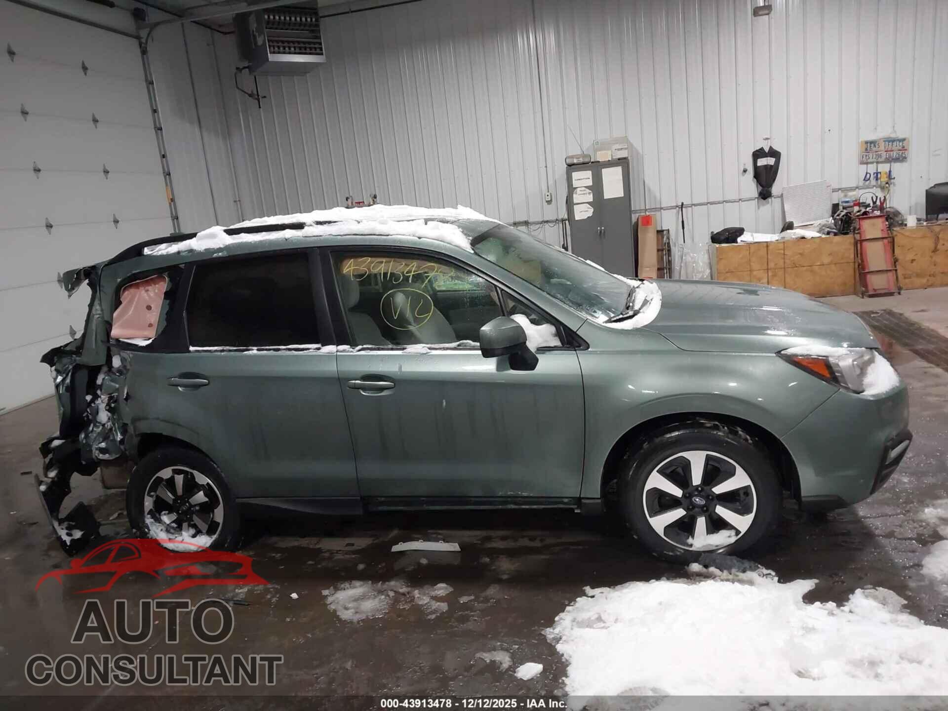 SUBARU FORESTER 2017 - JF2SJAEC6HH495348