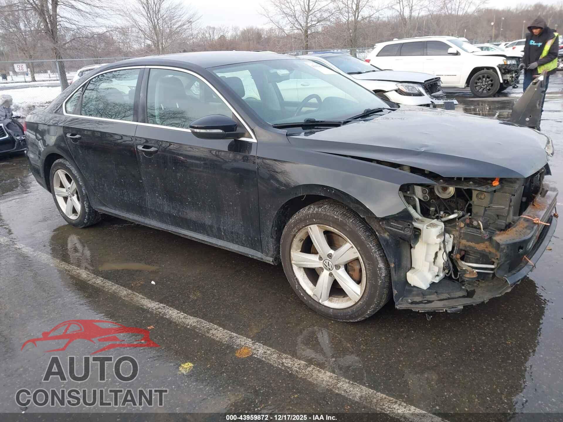 VOLKSWAGEN PASSAT 2012 - 1VWBP7A34CC090713
