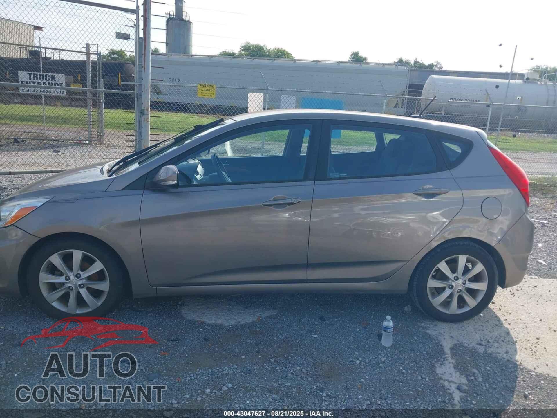 HYUNDAI ACCENT 2014 - KMHCU5AE6EU145807