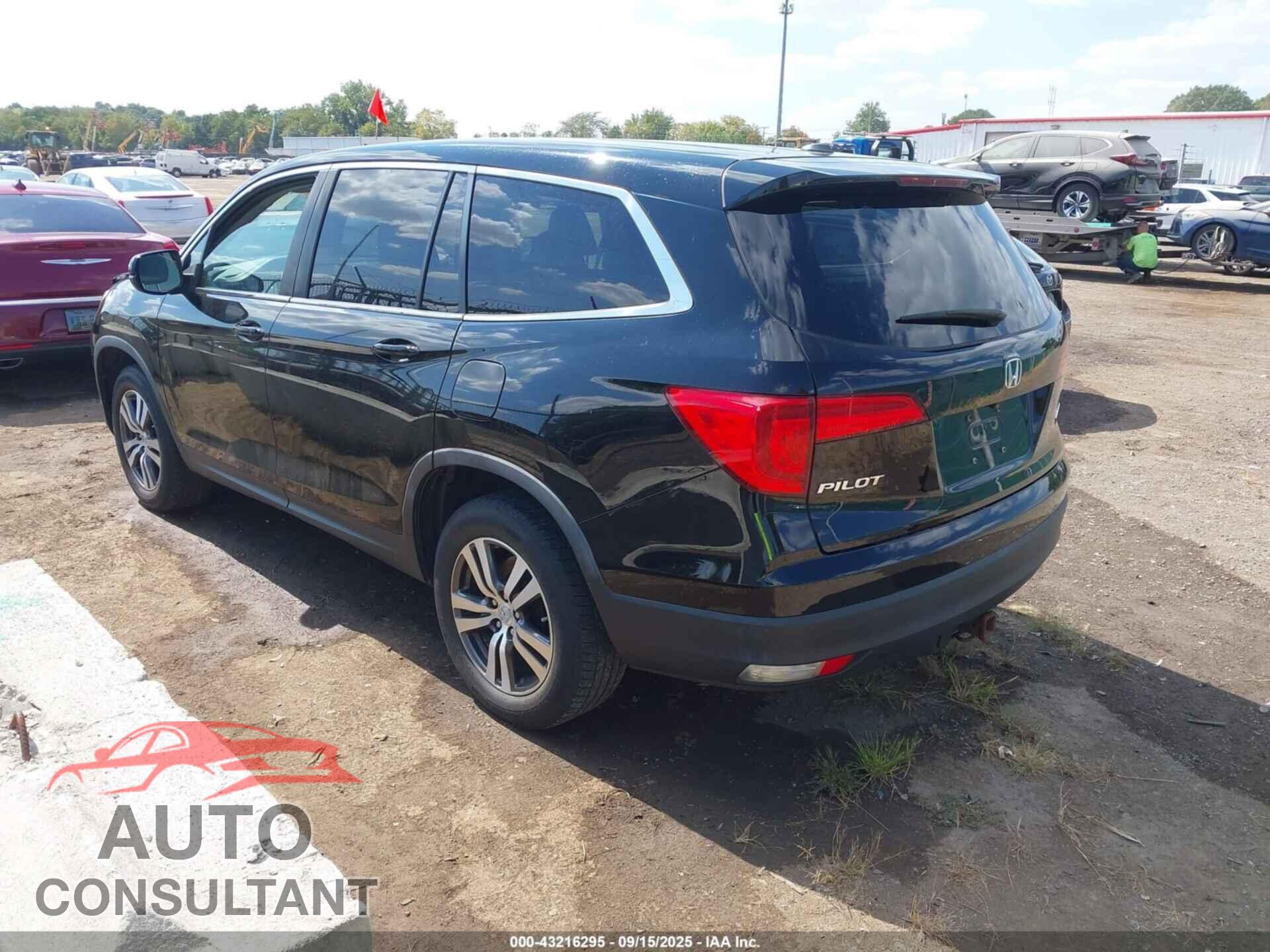HONDA PILOT 2017 - 5FNYF6H58HB025701