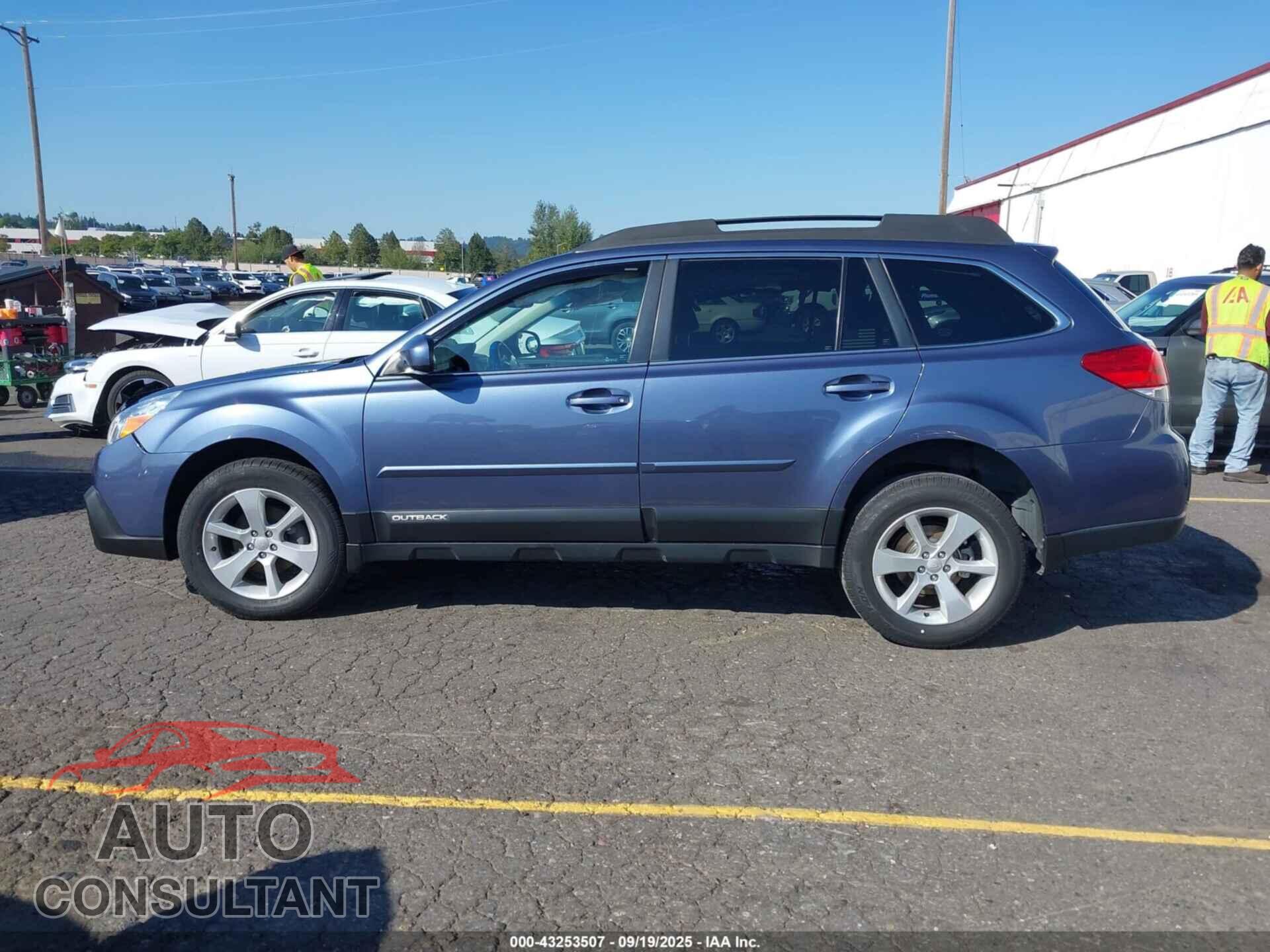 SUBARU OUTBACK 2014 - 4S4BRBDC8E3239957