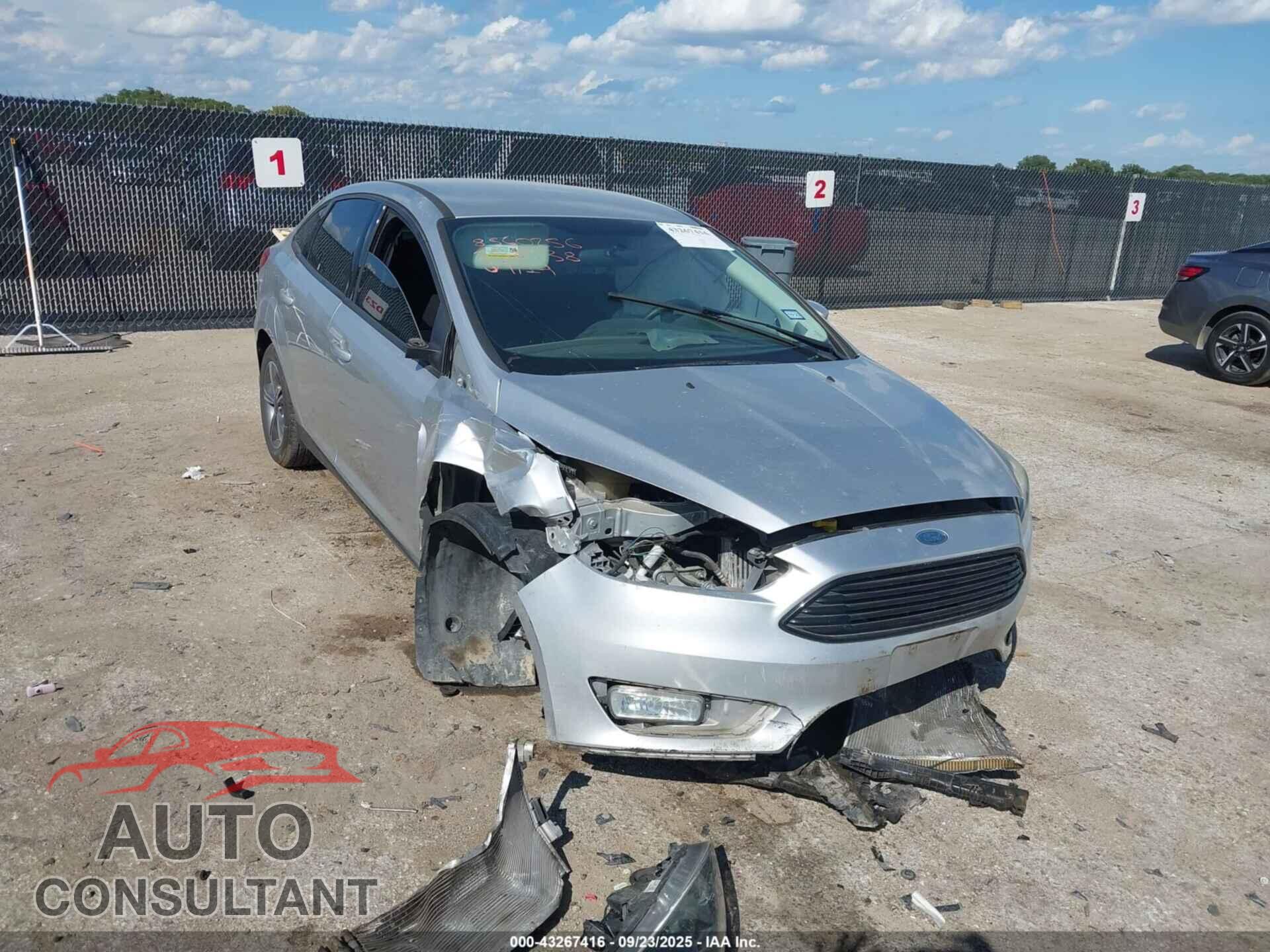FORD FOCUS 2018 - 1FADP3FE1JL258938