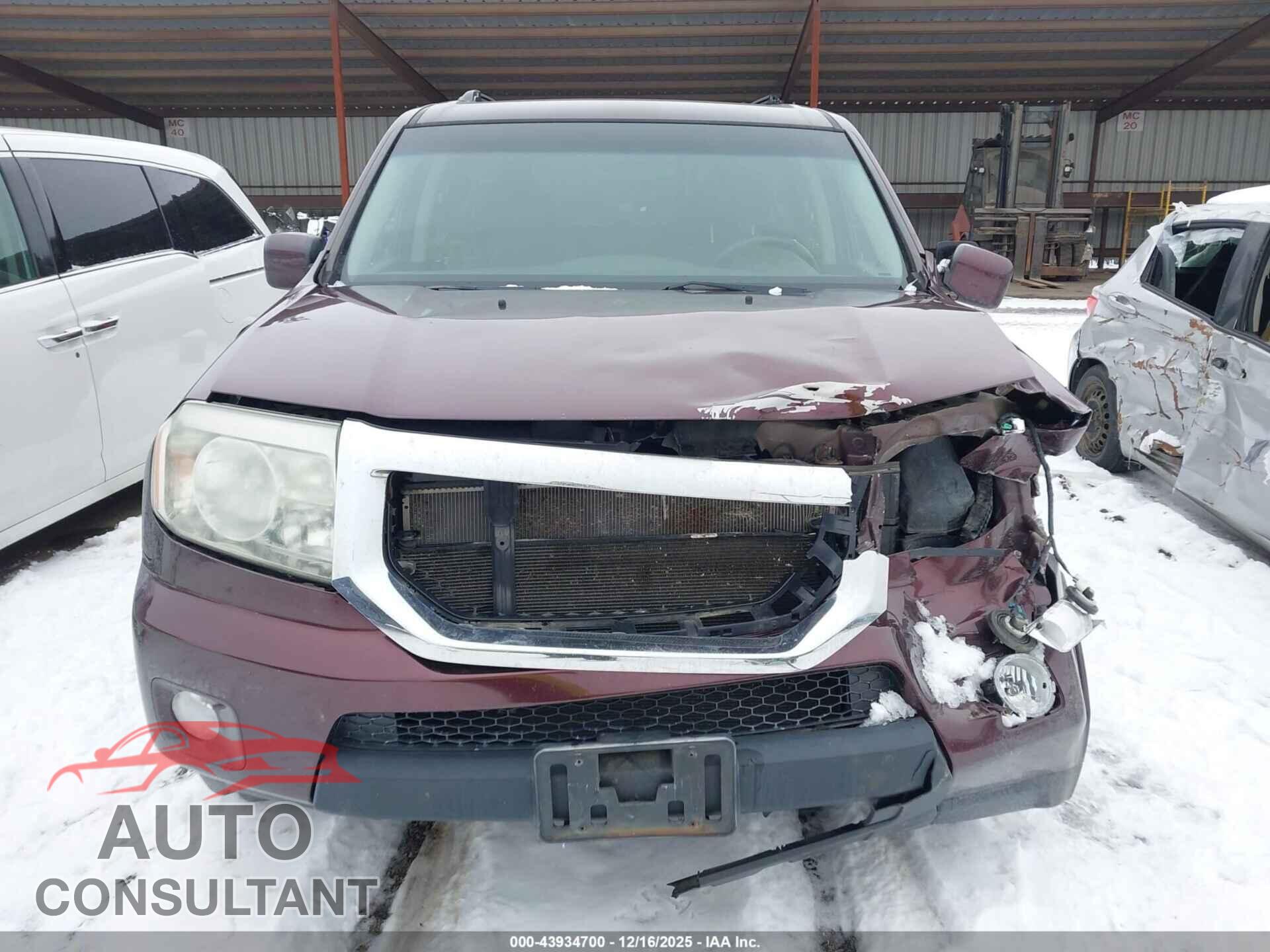 HONDA PILOT 2011 - 5FNYF4H4XBB040381