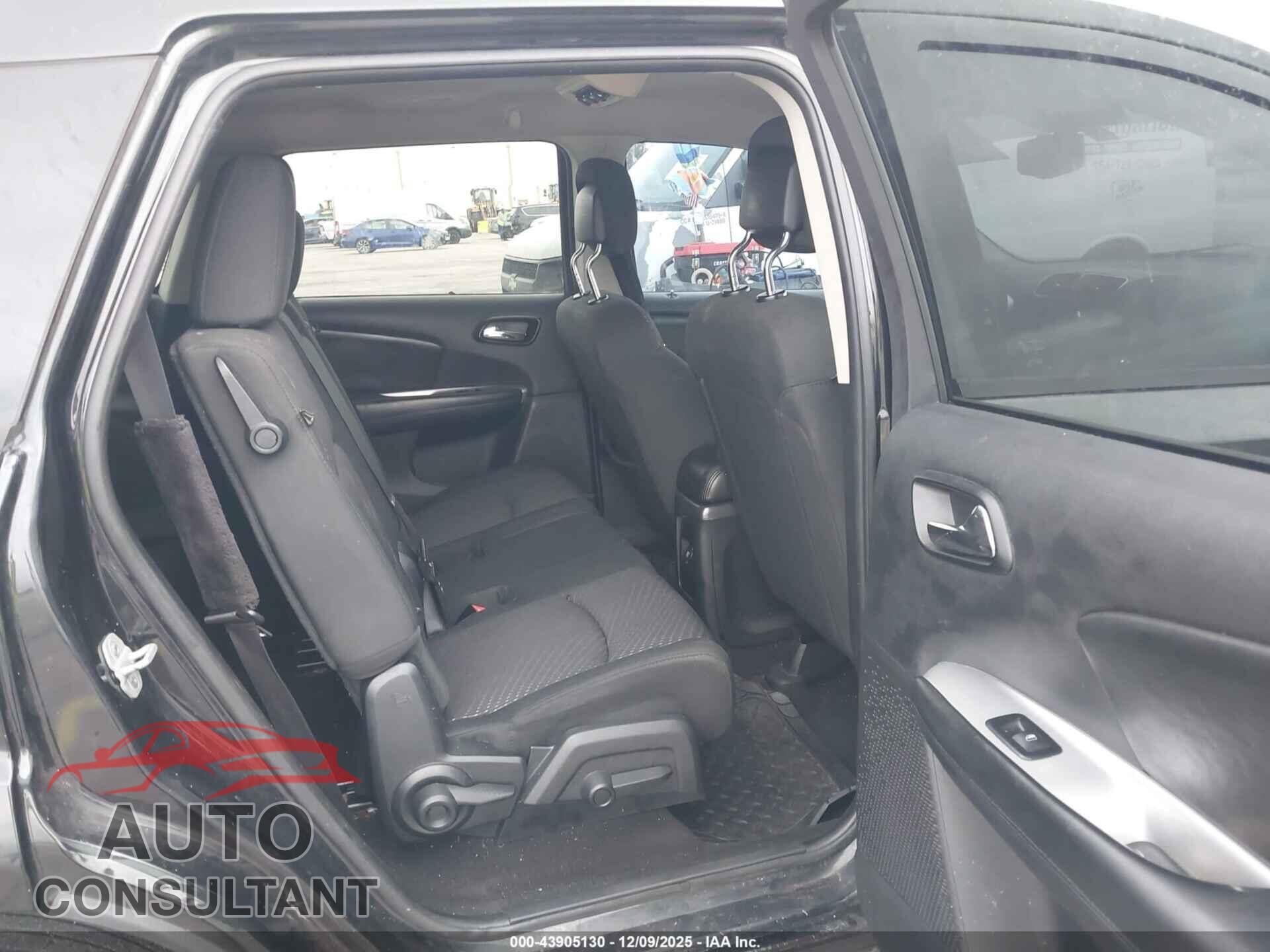 DODGE JOURNEY 2012 - 3C4PDCBG4CT180234