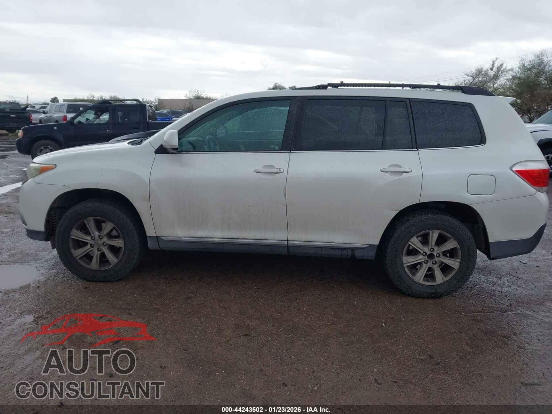 TOYOTA HIGHLANDER 2013 - 5TDZK3EH8DS131665