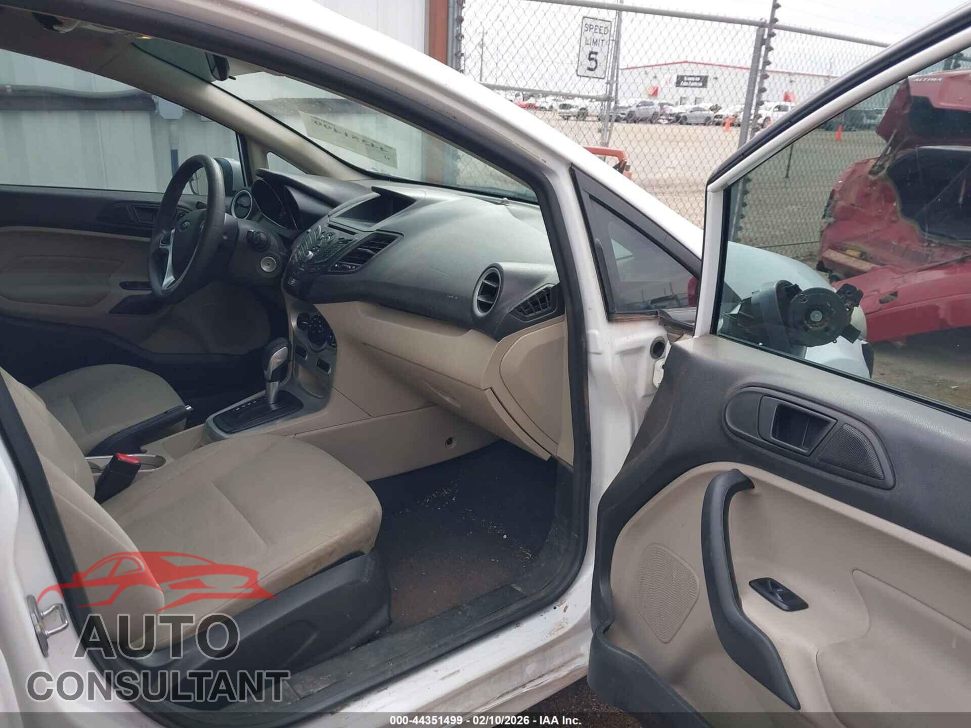 FORD FIESTA 2017 - 3FADP4BJ8HM144629