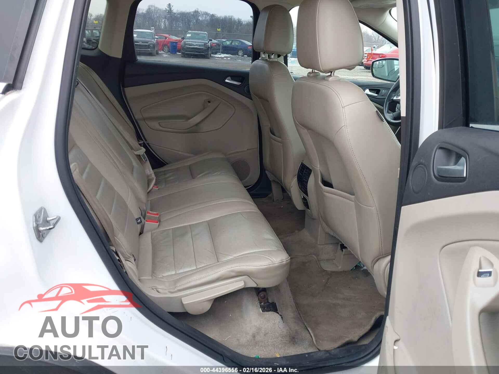 FORD ESCAPE 2016 - 1FMCU9GX8GUA59000