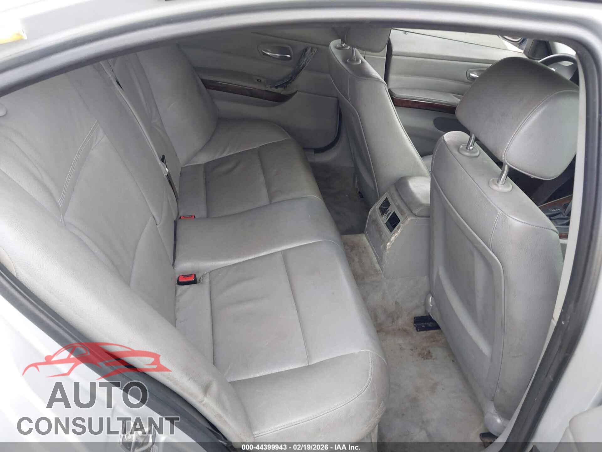 BMW 328I 2011 - WBAPH7C56BE674096