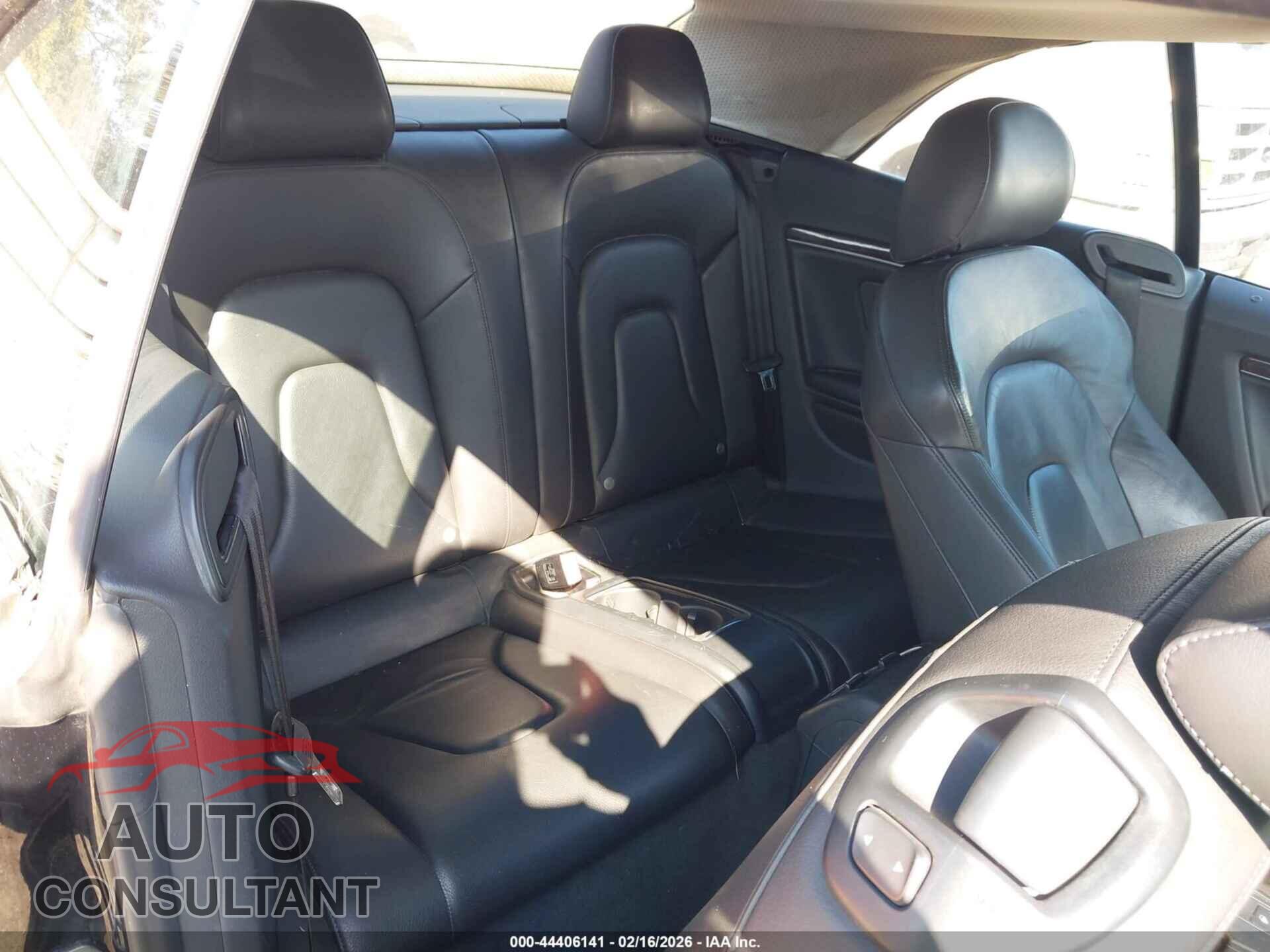 AUDI A5 2013 - WAULFAFH8DN006682
