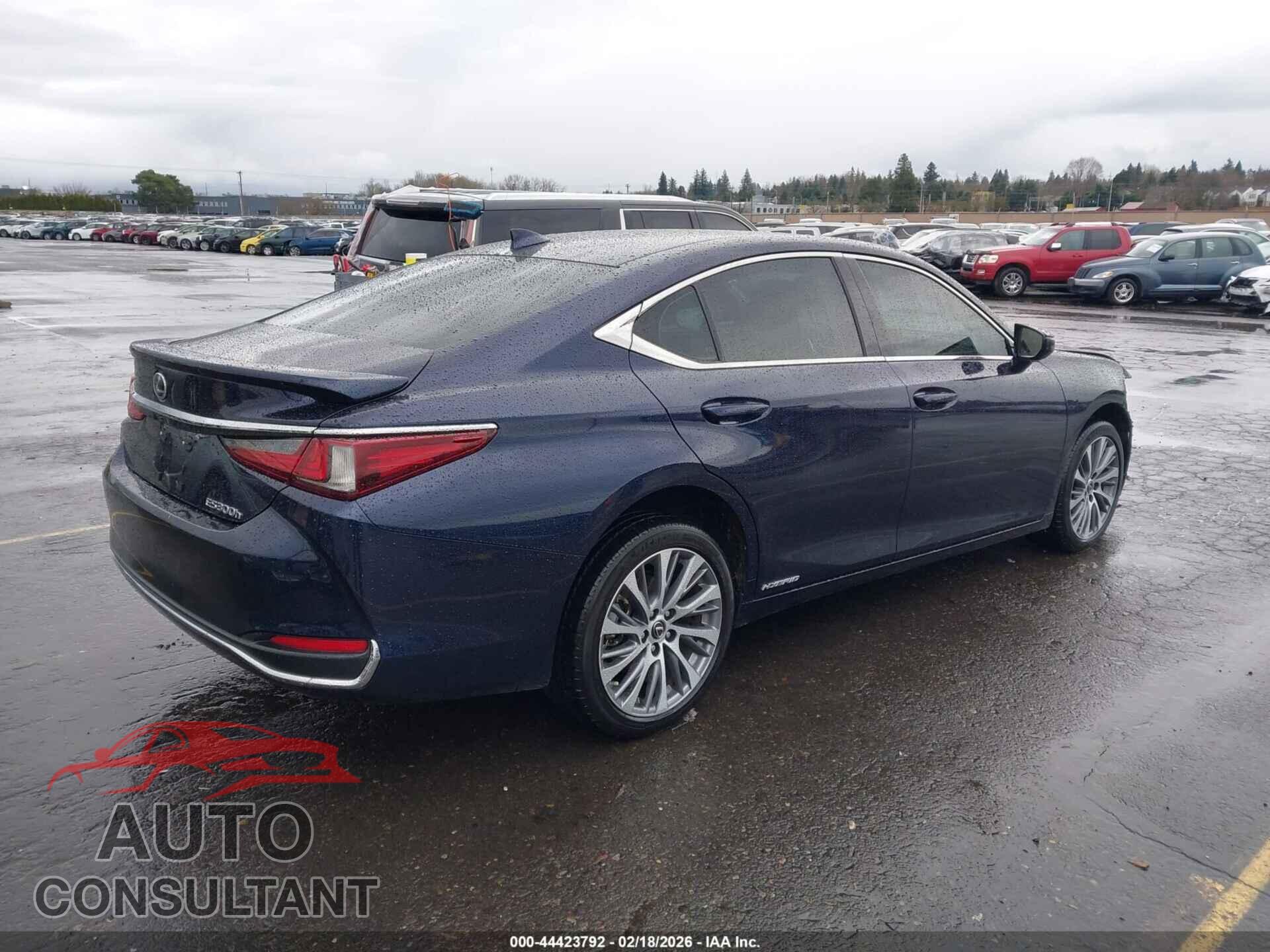 LEXUS ES 300H 2021 - 58ADA1C10MU010183