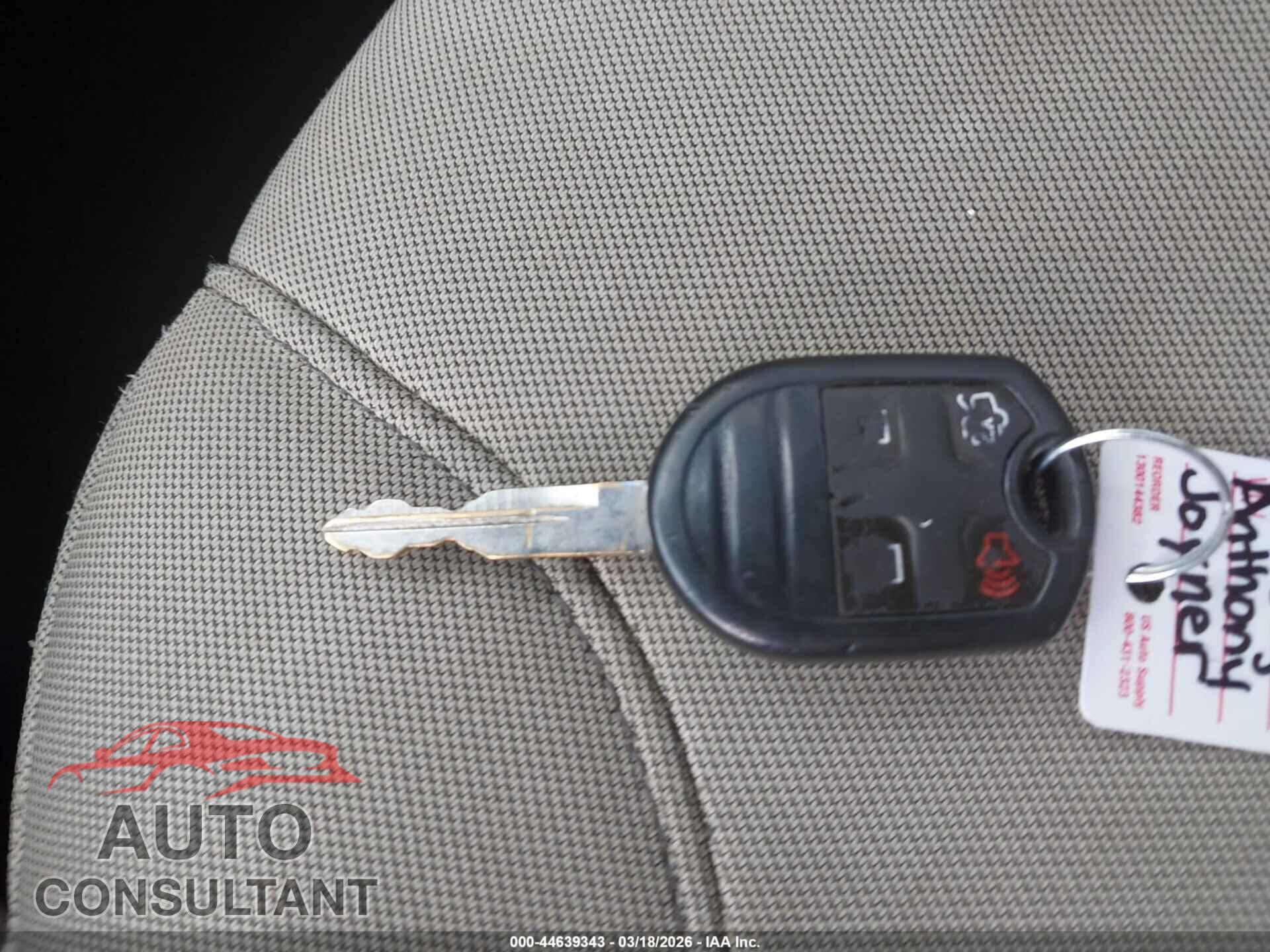 FORD TAURUS 2015 - 1FAHP2D85FG130565