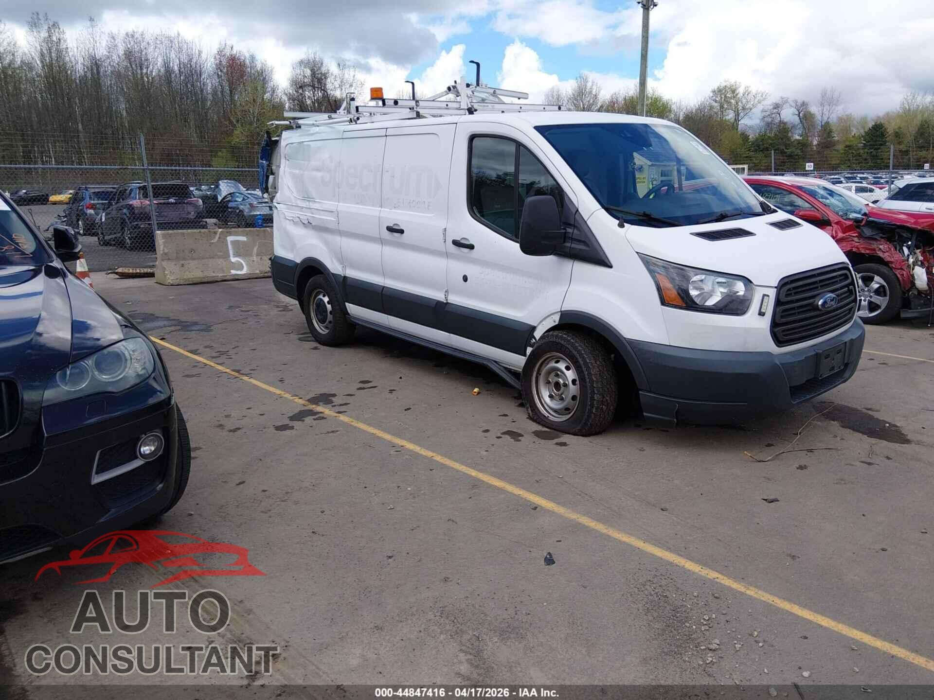 FORD TRANSIT-150 2017 - 1FTYE1ZM3HKB29740