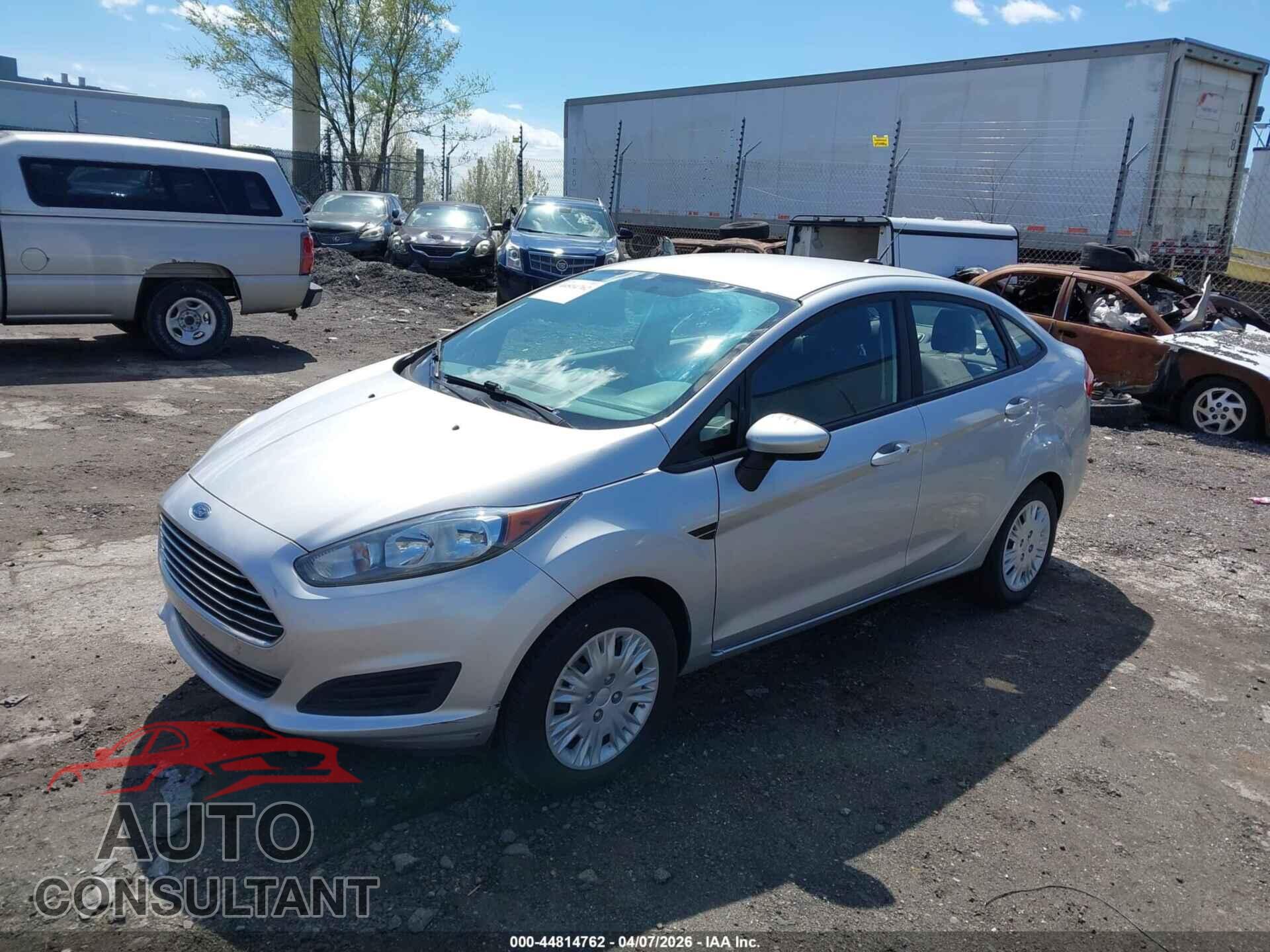 FORD FIESTA 2018 - 3FADP4AJ5JM132428