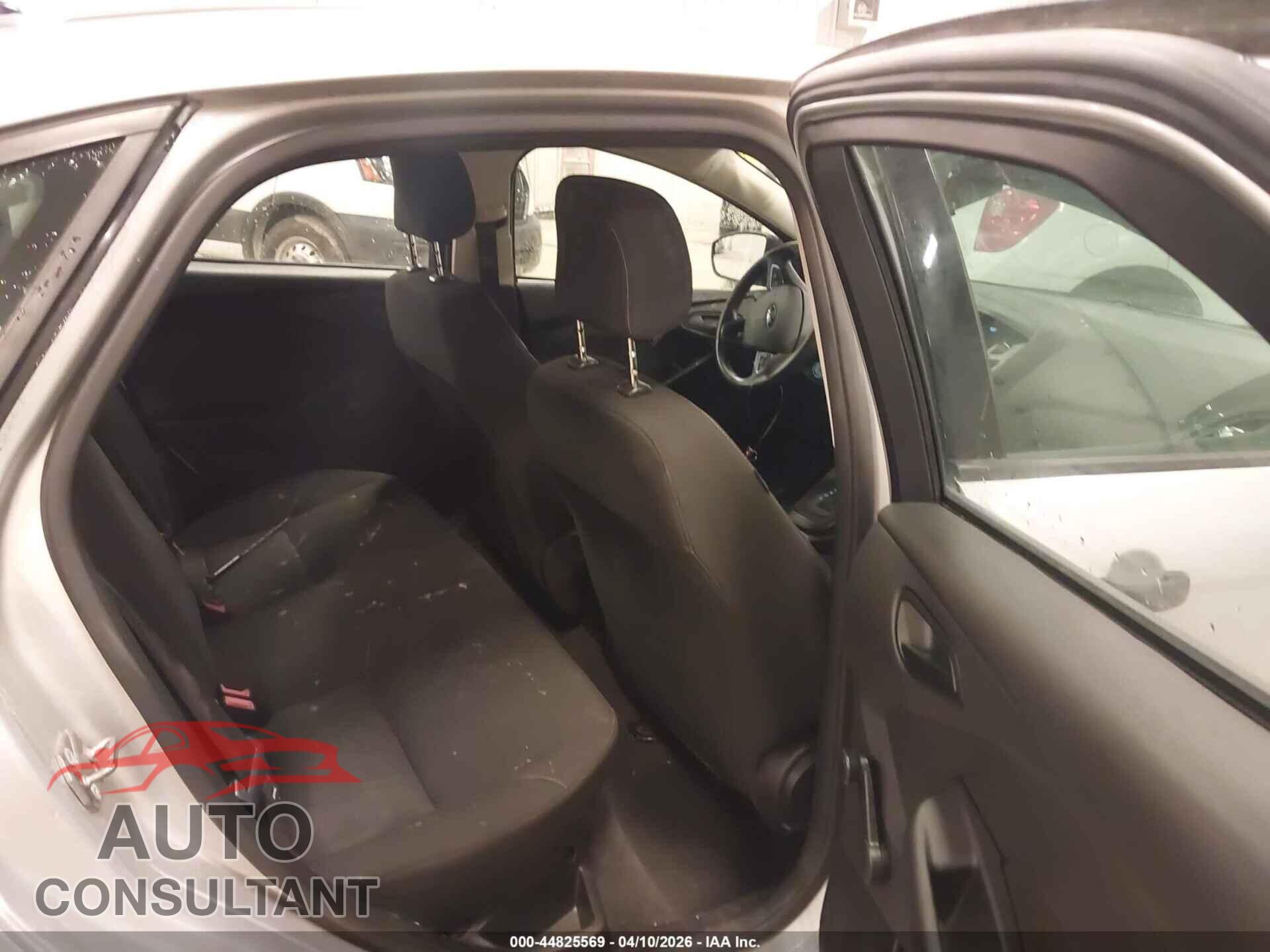 FORD FOCUS 2016 - 1FADP3E27GL386956