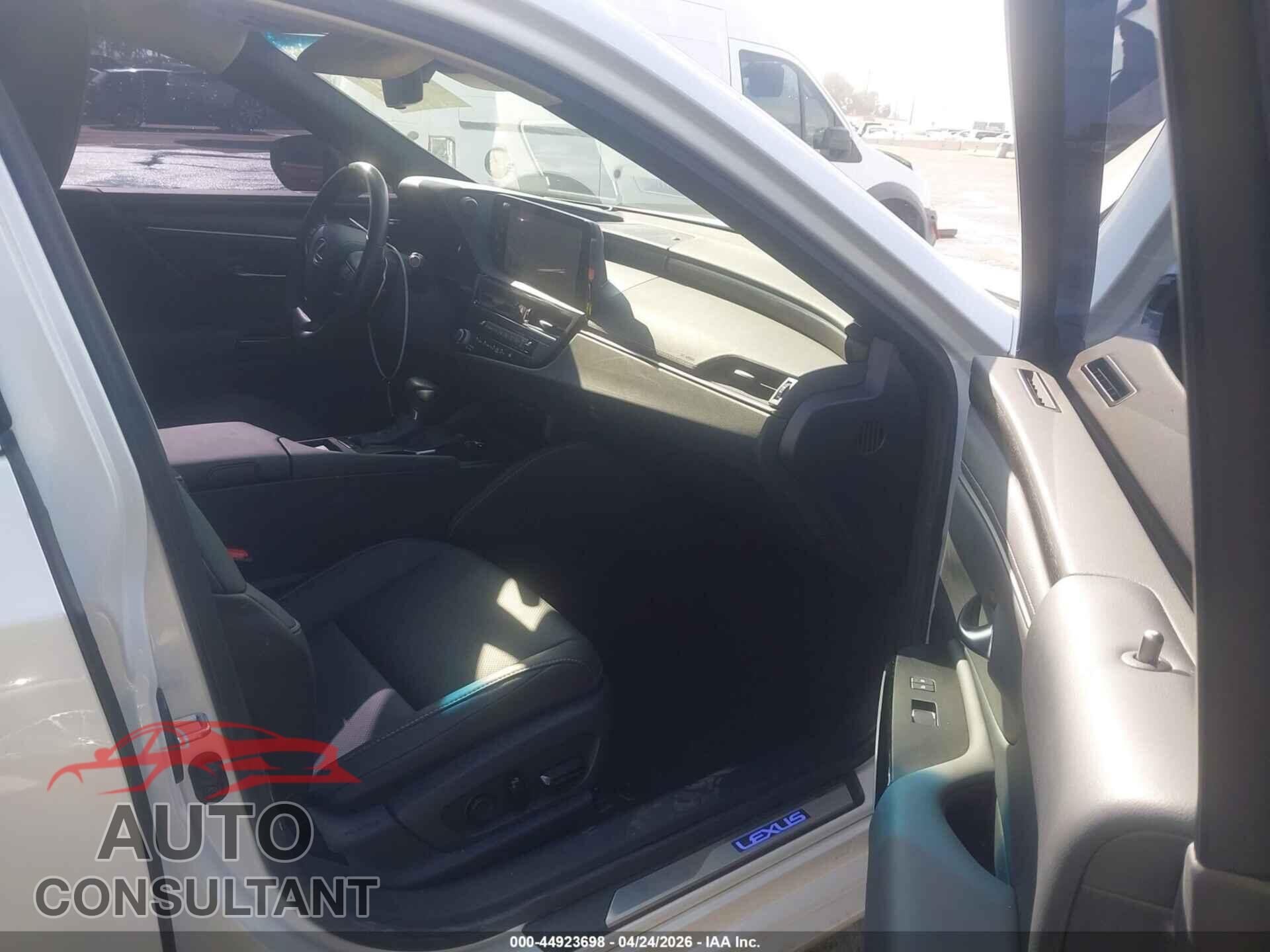 LEXUS ES 300H 2025 - 58ADA1C19SU072968